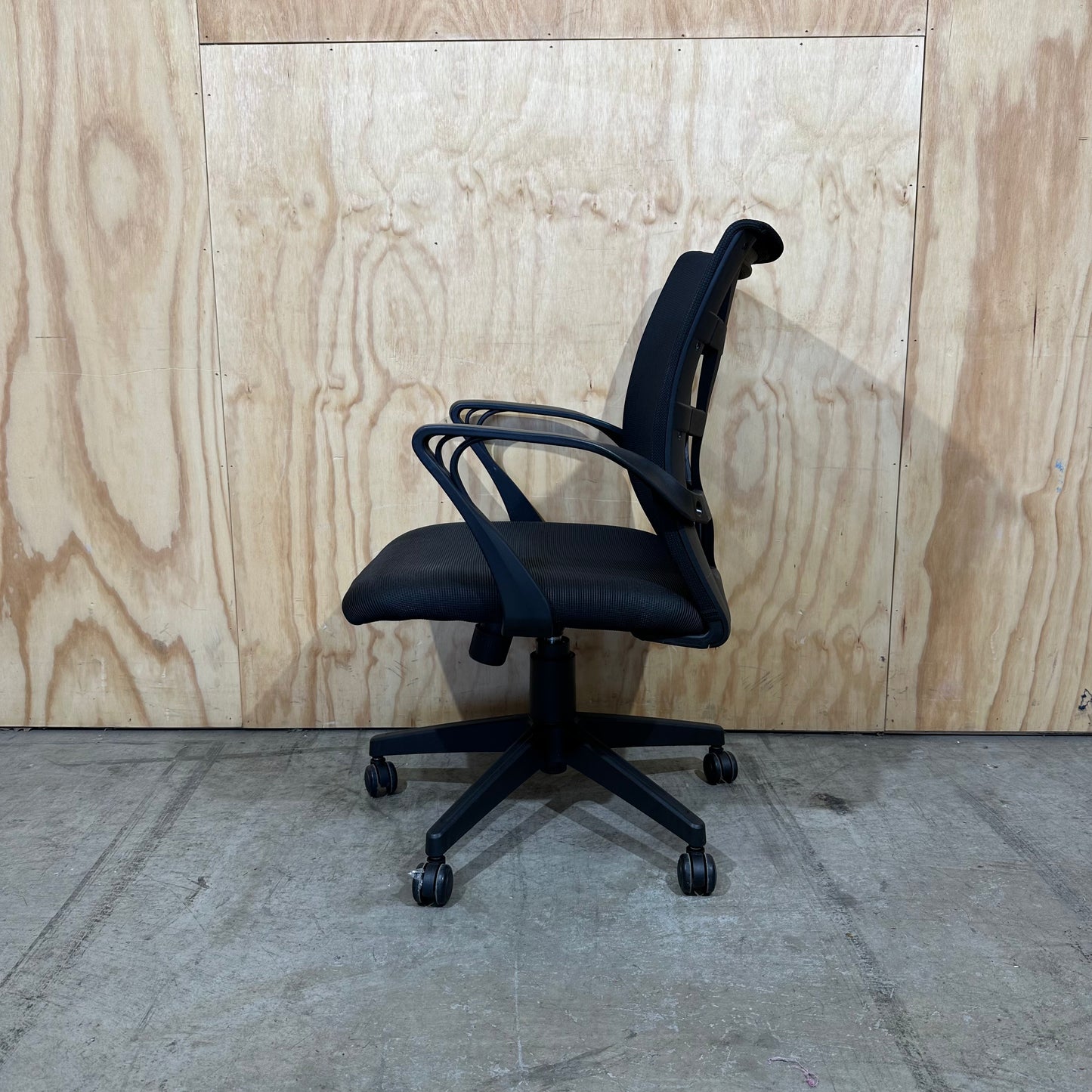 Black Meshback Task Chair