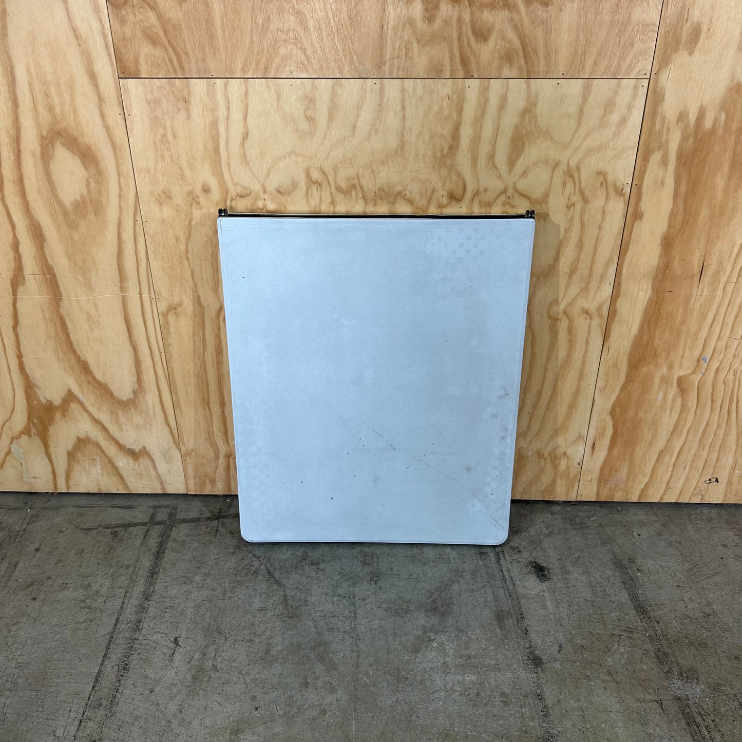 6ft Bi-Fold Plastic Trestle Table