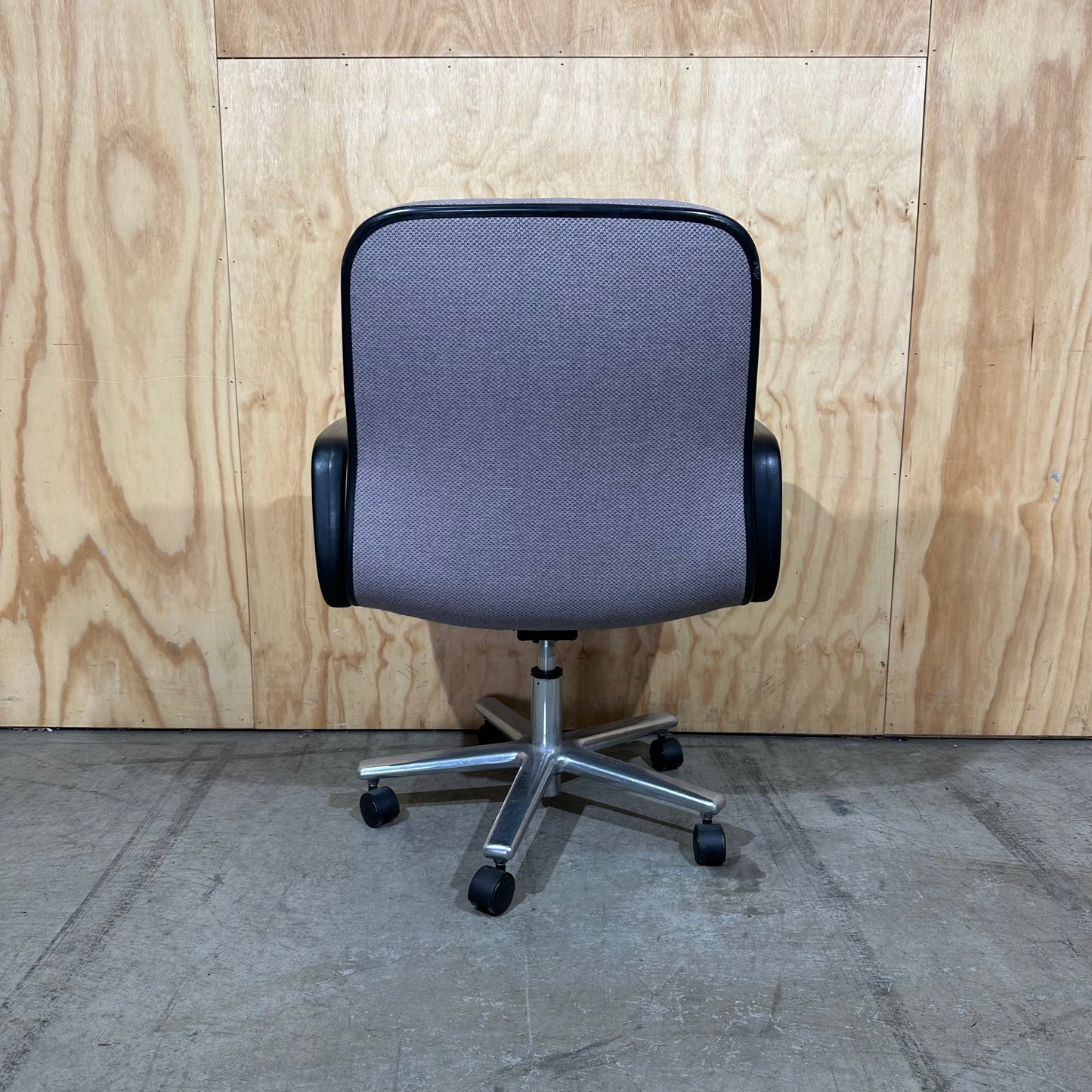 Geoffrey Harcourt inspired Swivel Grey Task Chair