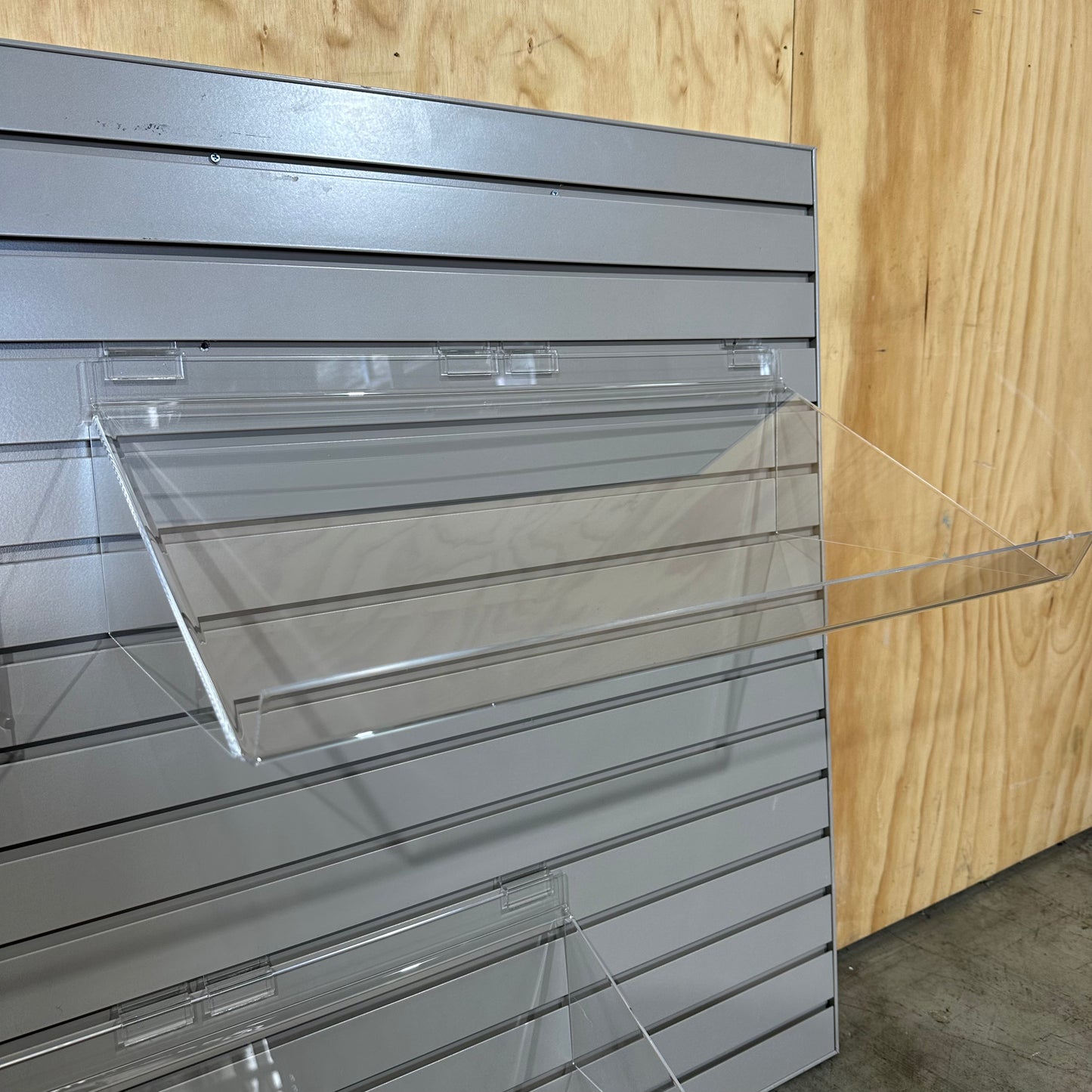 Slatwall Display Panel with Acrylic Fixtures