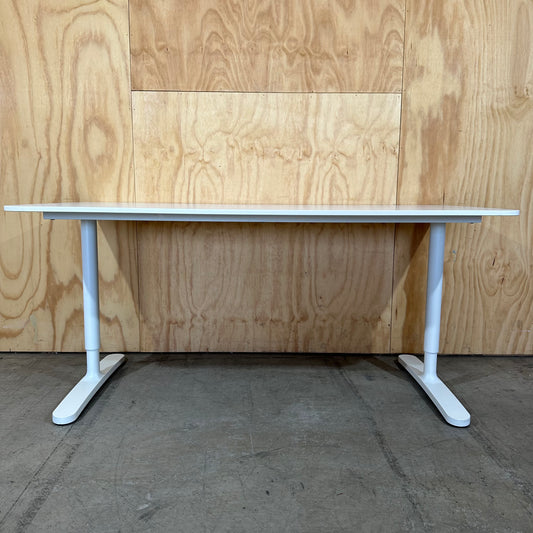 IKEA Bekant Table