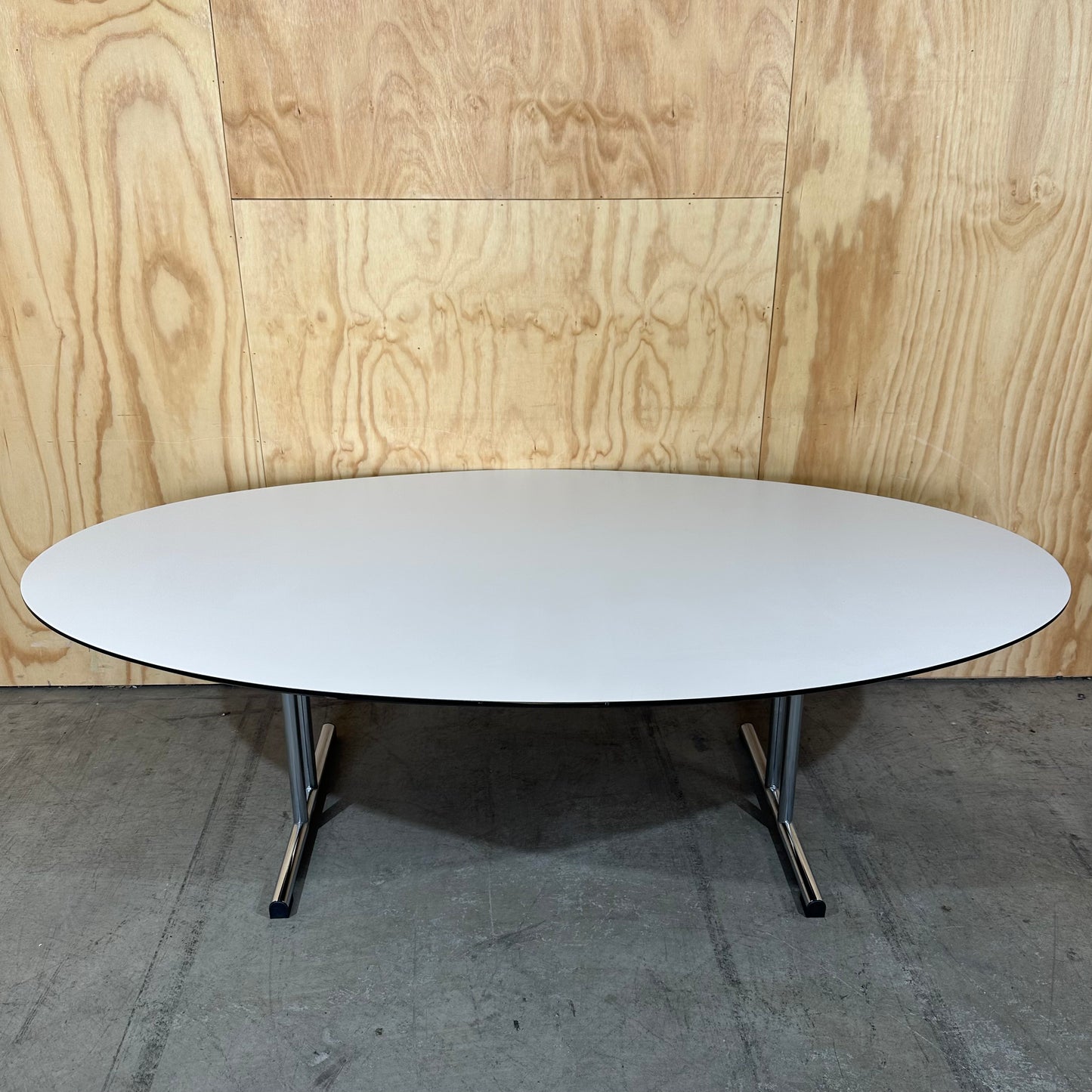 White Oval Table
