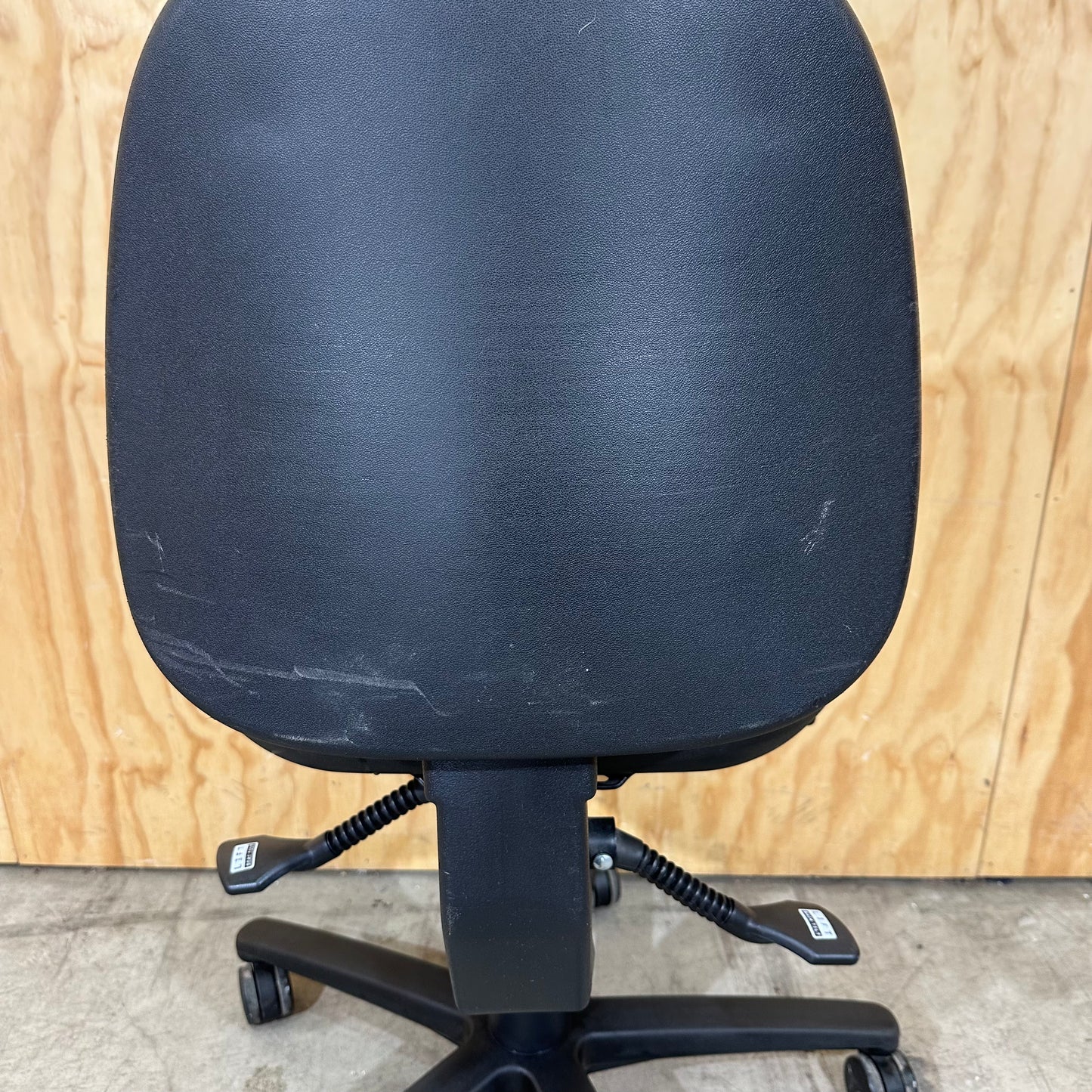 Black Staples Task Chair