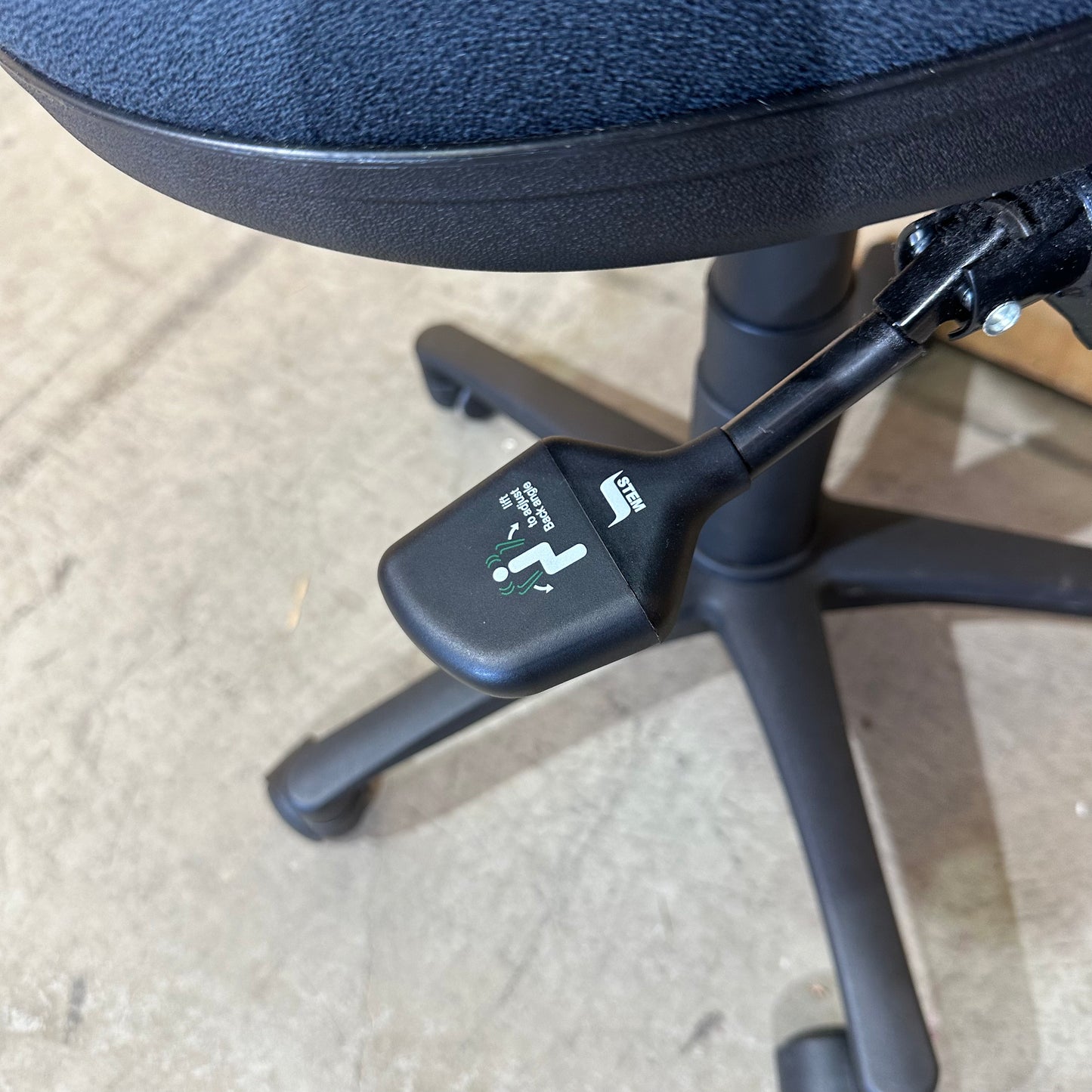 Blue Stem Magnum Ergo Task Chair