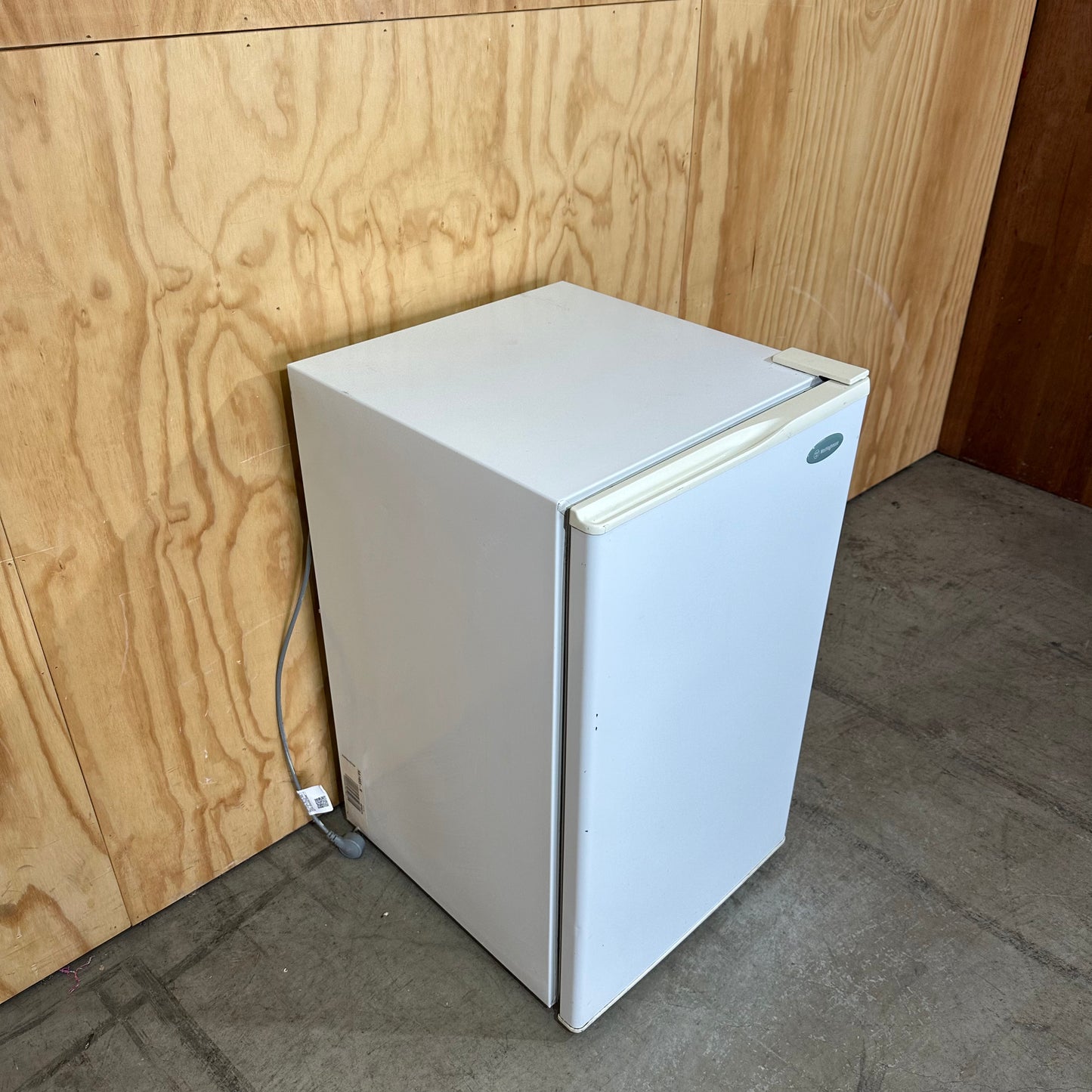 Westinghouse Bar Fridge