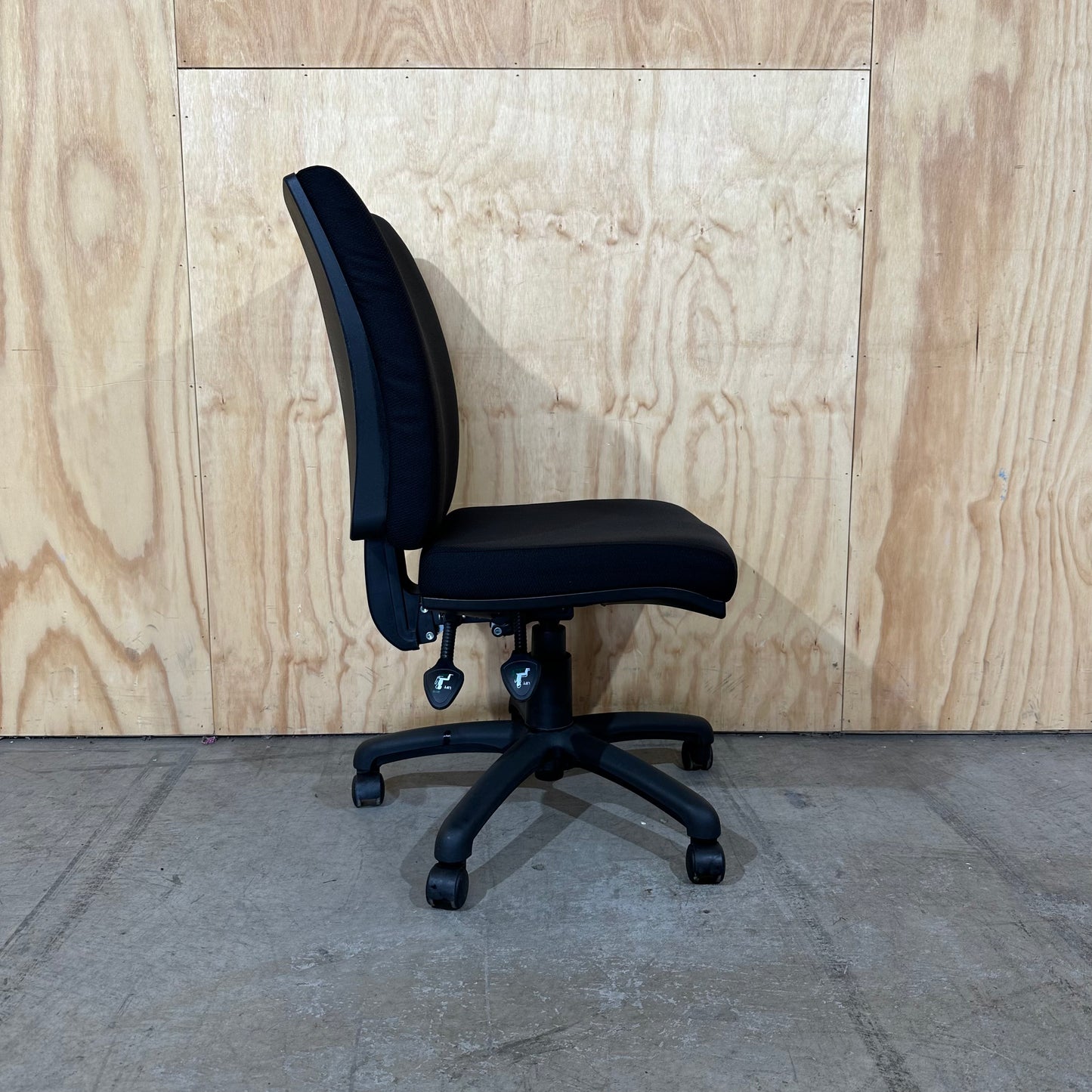 Pago Matrix II High Back Heavy Duty Task Chair in Black