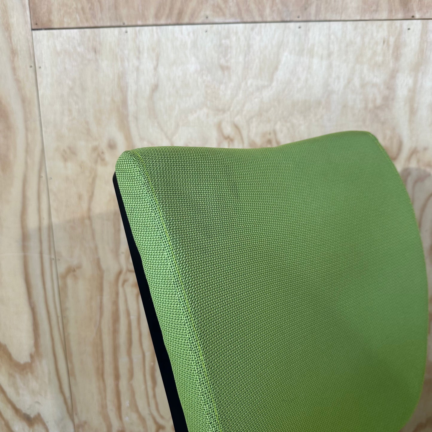Pago Matrix II High Back Ergonomic Chair in Green