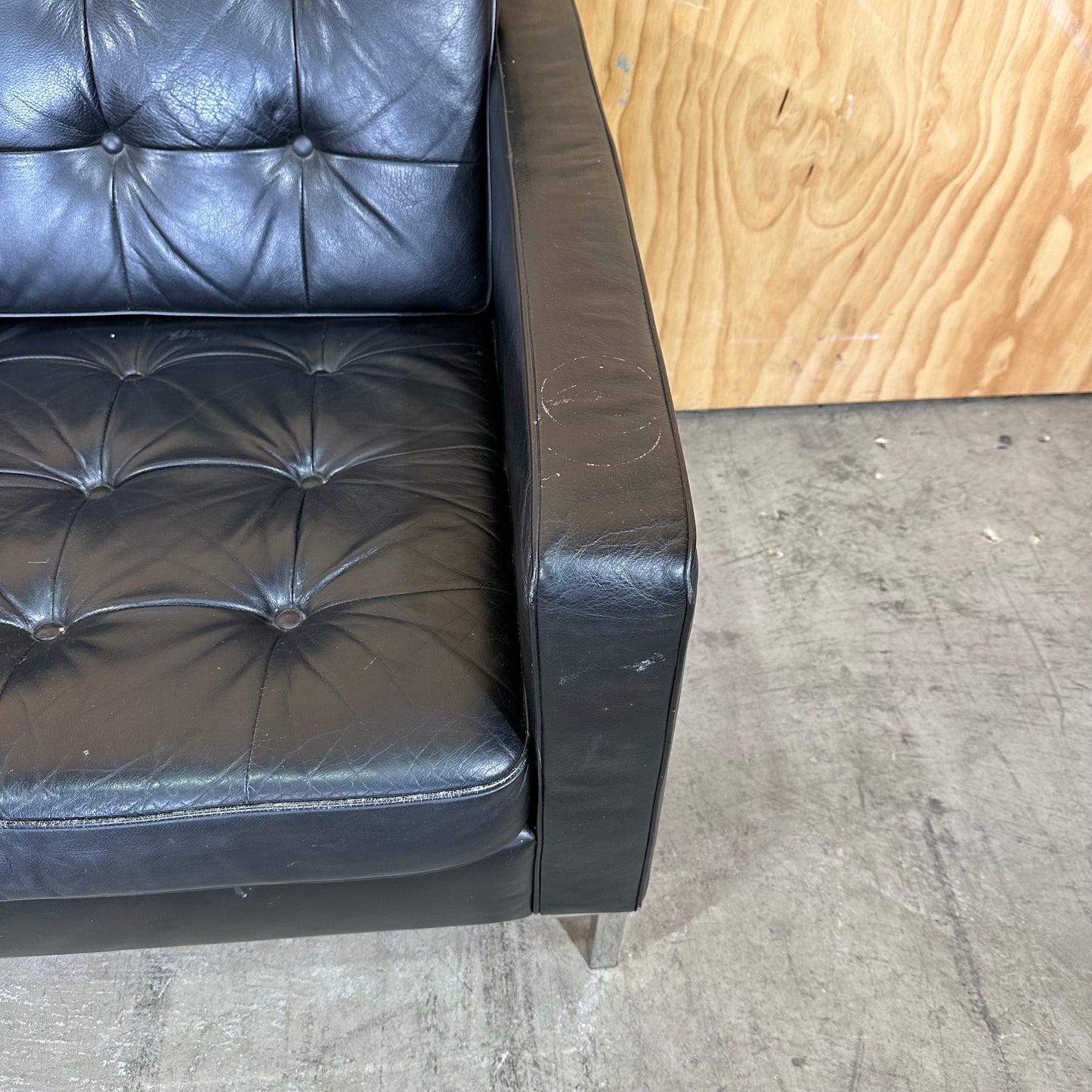 Black Leather Modern Classic Two-Seater Sofa