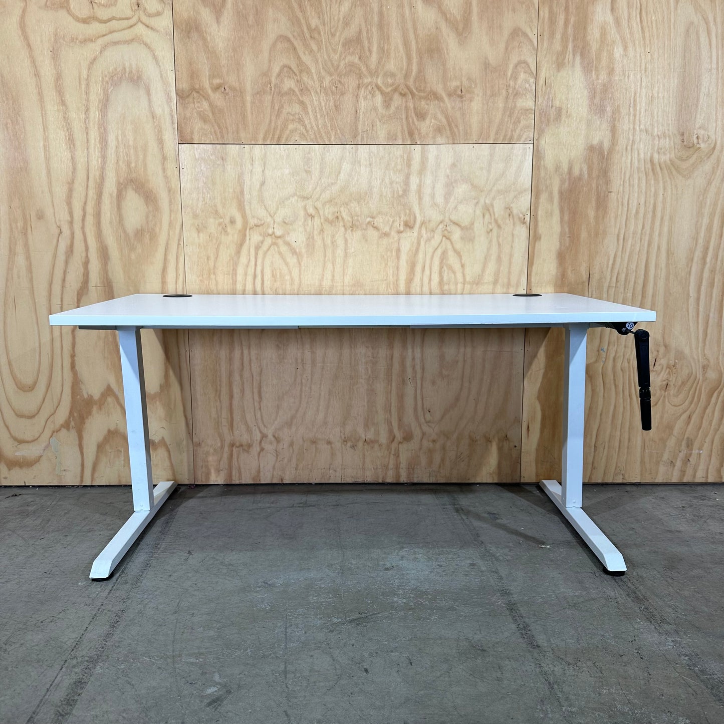 Wind-up Sit-Stand Desk