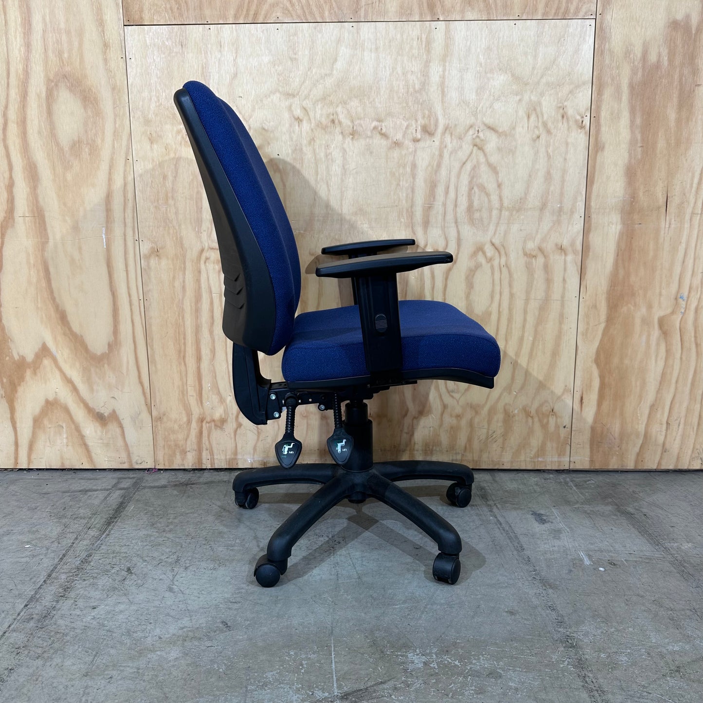 Blue Pago Task Chair with Arms