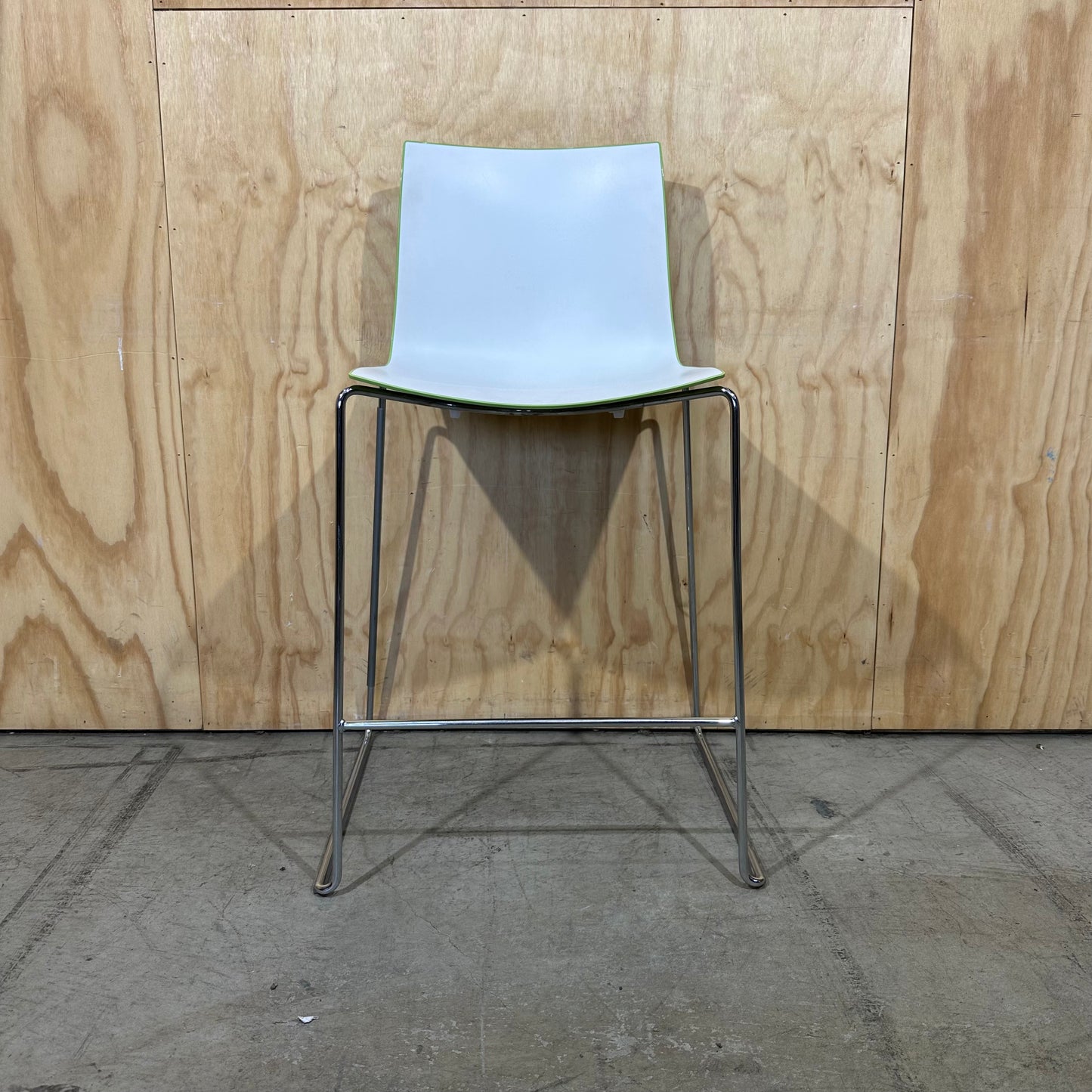 Catifa 46 Counter Stool by Arper