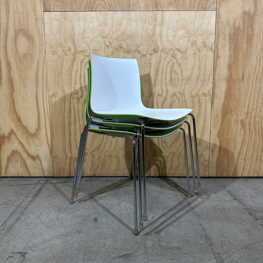 Catifa 46 0251: 4 Leg chair by Arper with Green/White bicolour shell