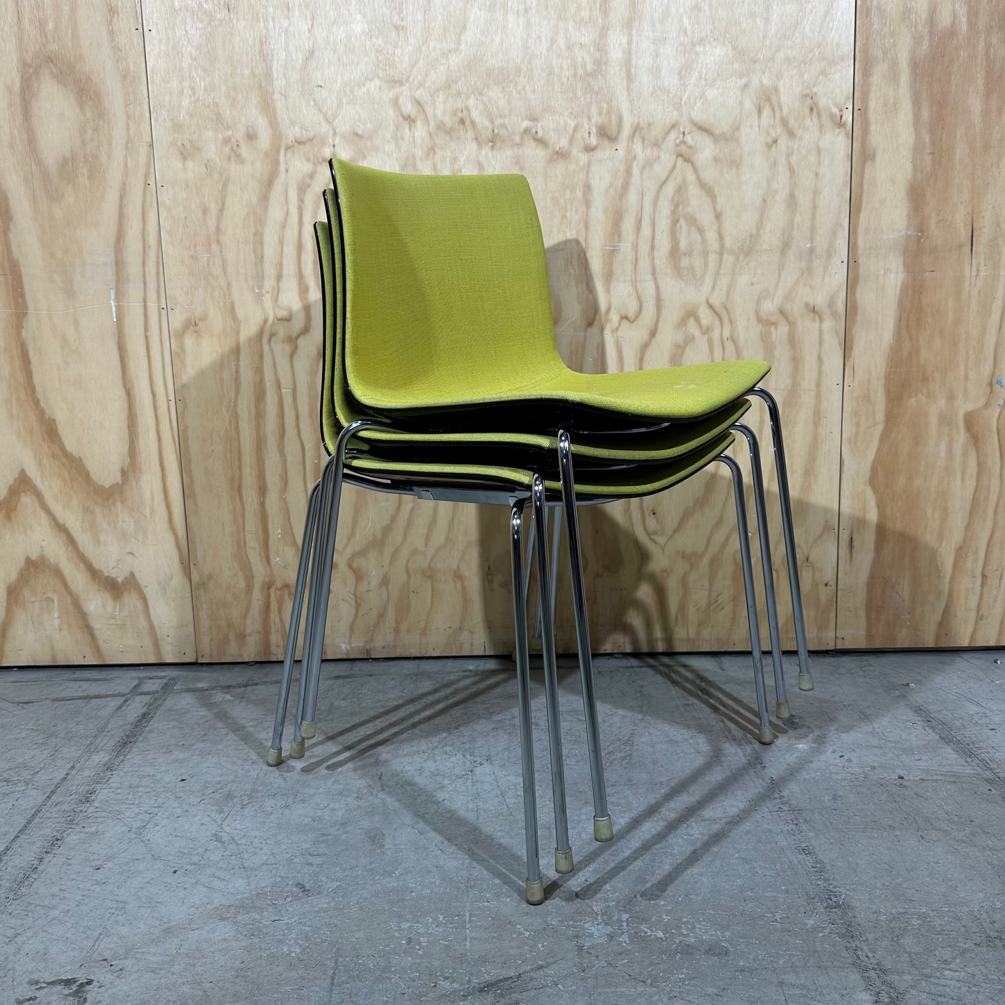 Arper Catifa 46 Stackable Chair in lime yellow
