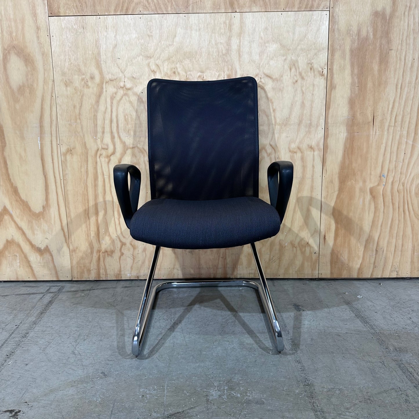 Mesh Back Cantilever Chair