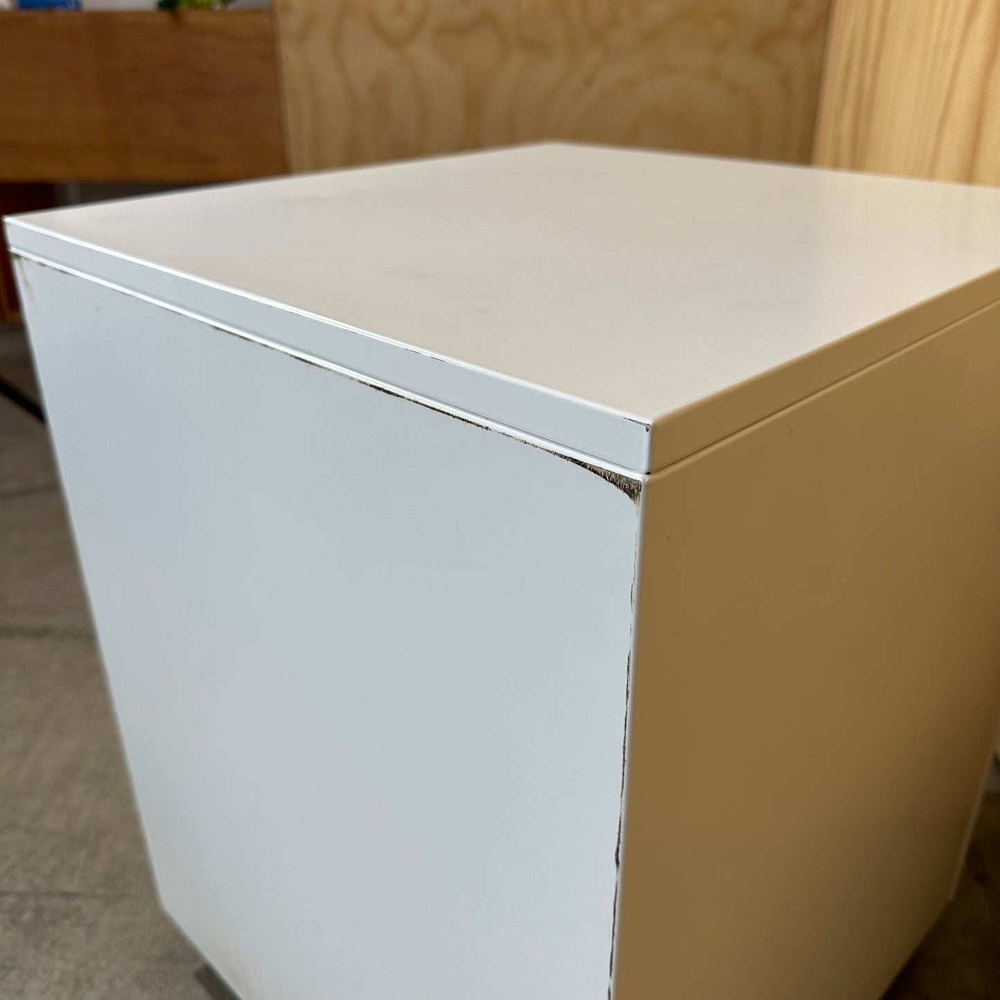Metal Mobile Three Drawer Pedestal White