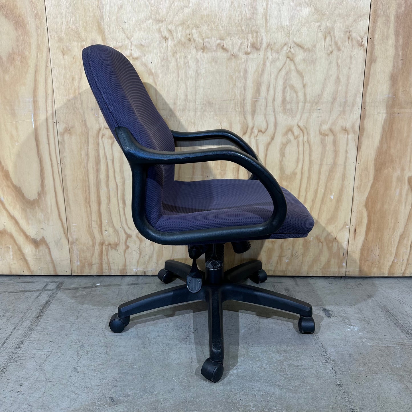 Purple Waffle Fabric Task Chair