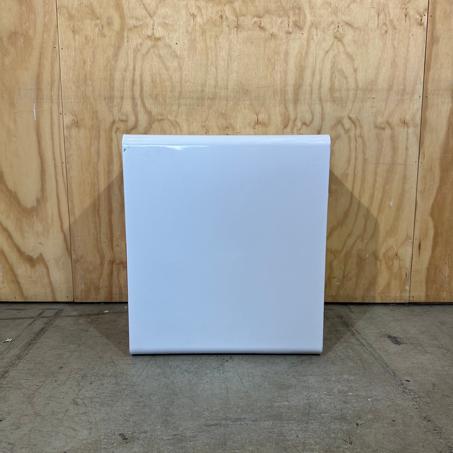 Red and White Pedestal