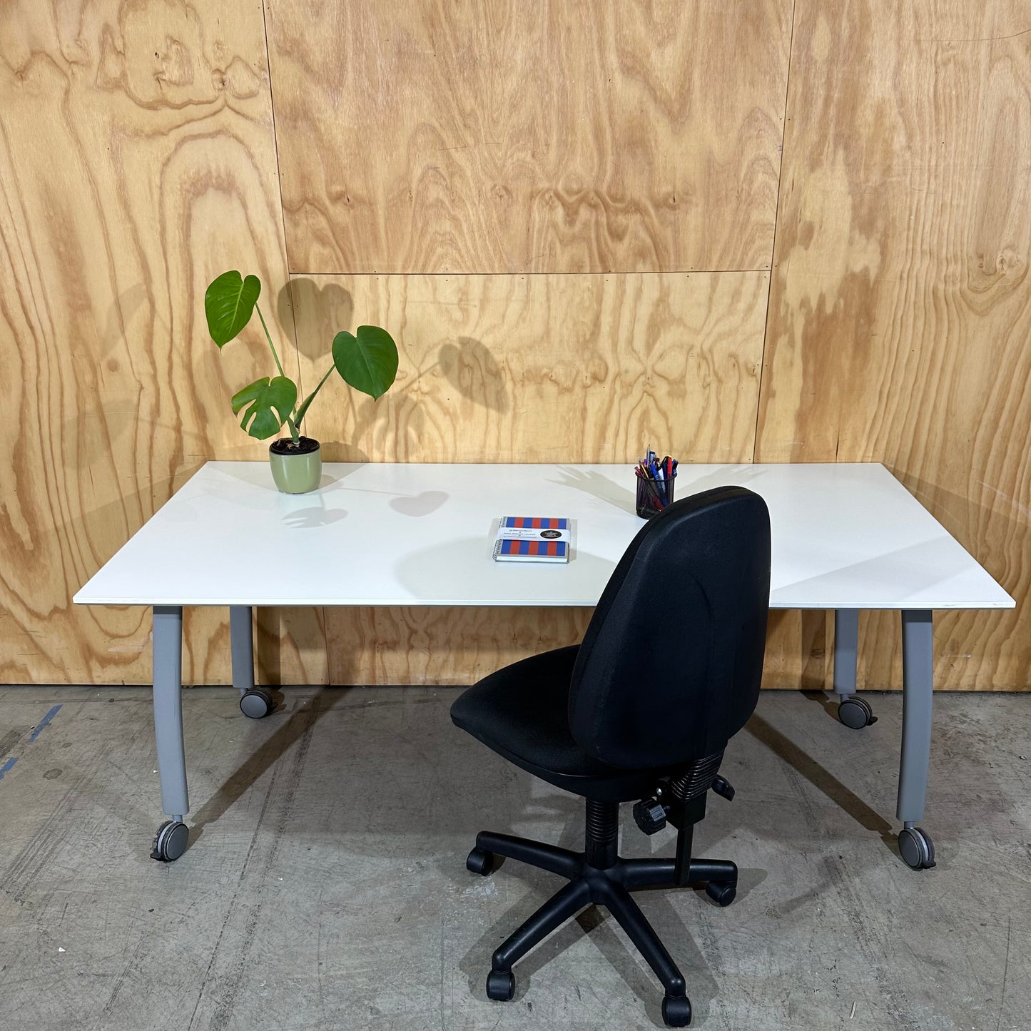 Black TOSC Task Chair