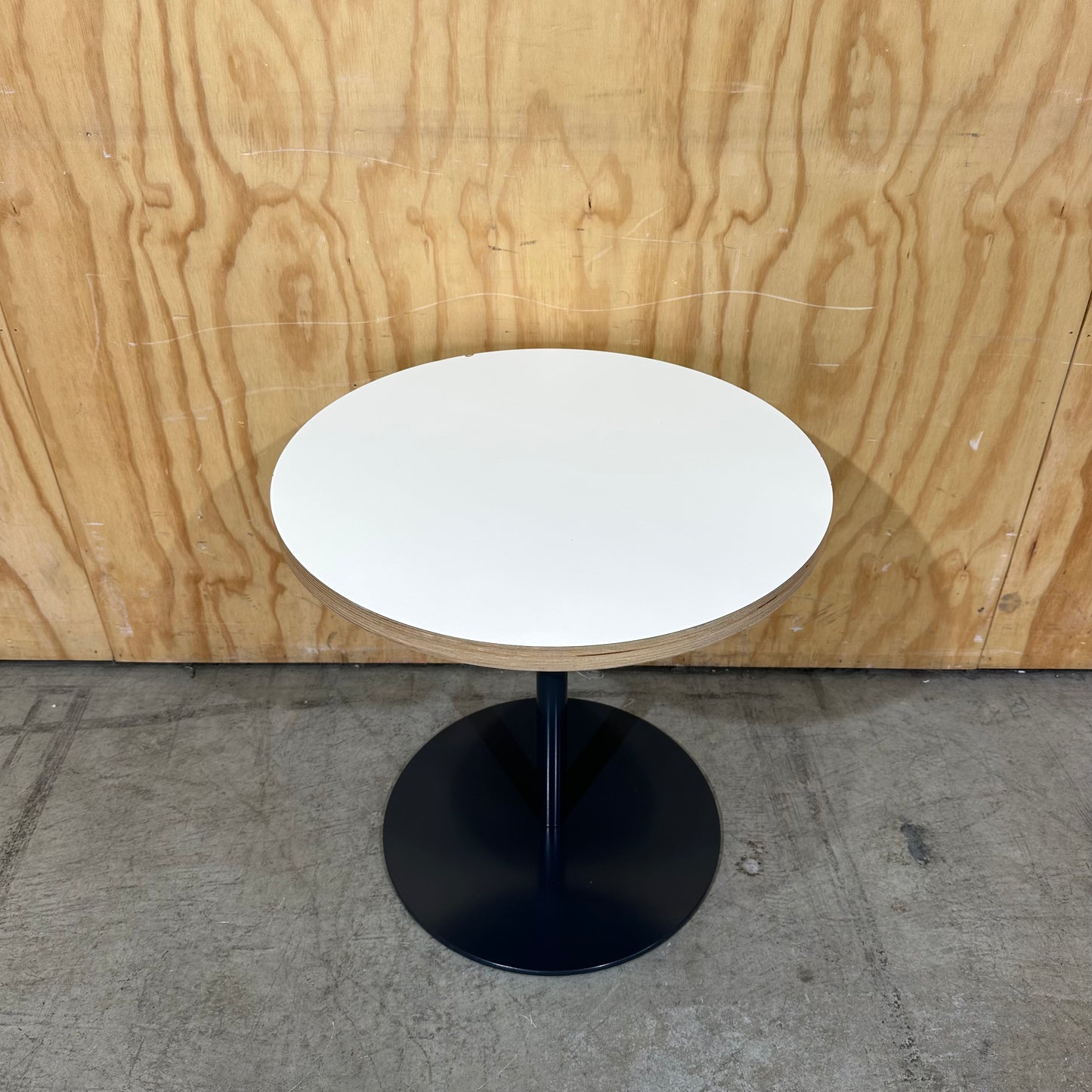 Round Coffee Table with Plywood Edge on Black Base