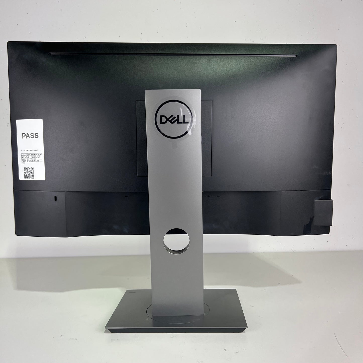 Dell Monitor 24” P2417H