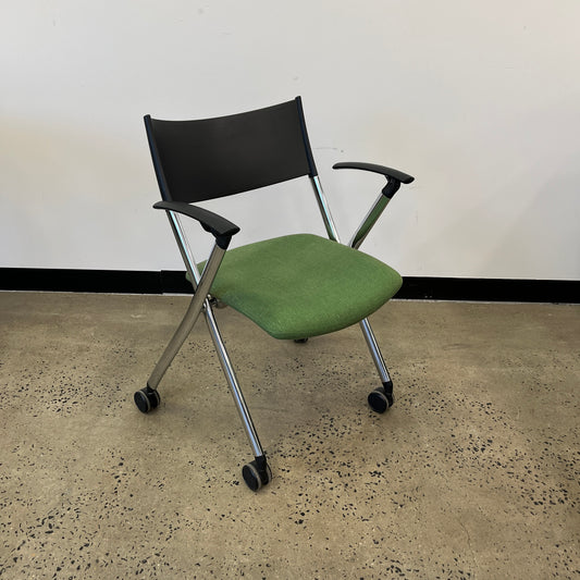 Stem Kush & Co Nesting Series Folding Meeting Chair Green