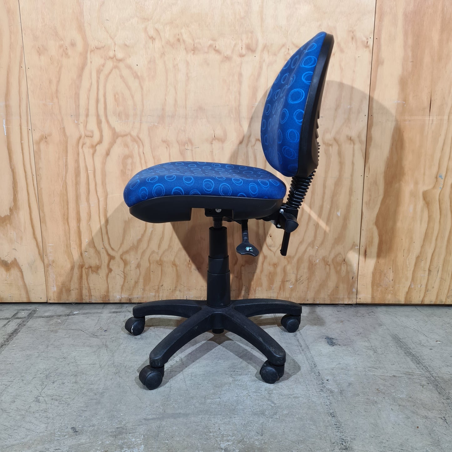 Style Blue Pattern Task Chair