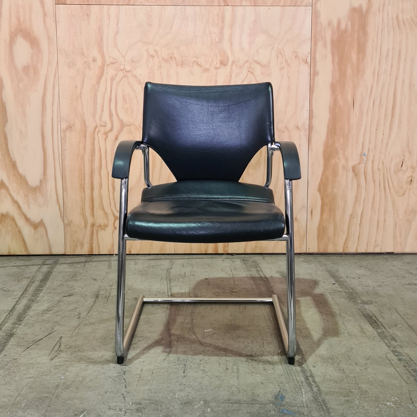BULK BUY: Wilkhahn Modus 277/71 Sled Base Black Leather