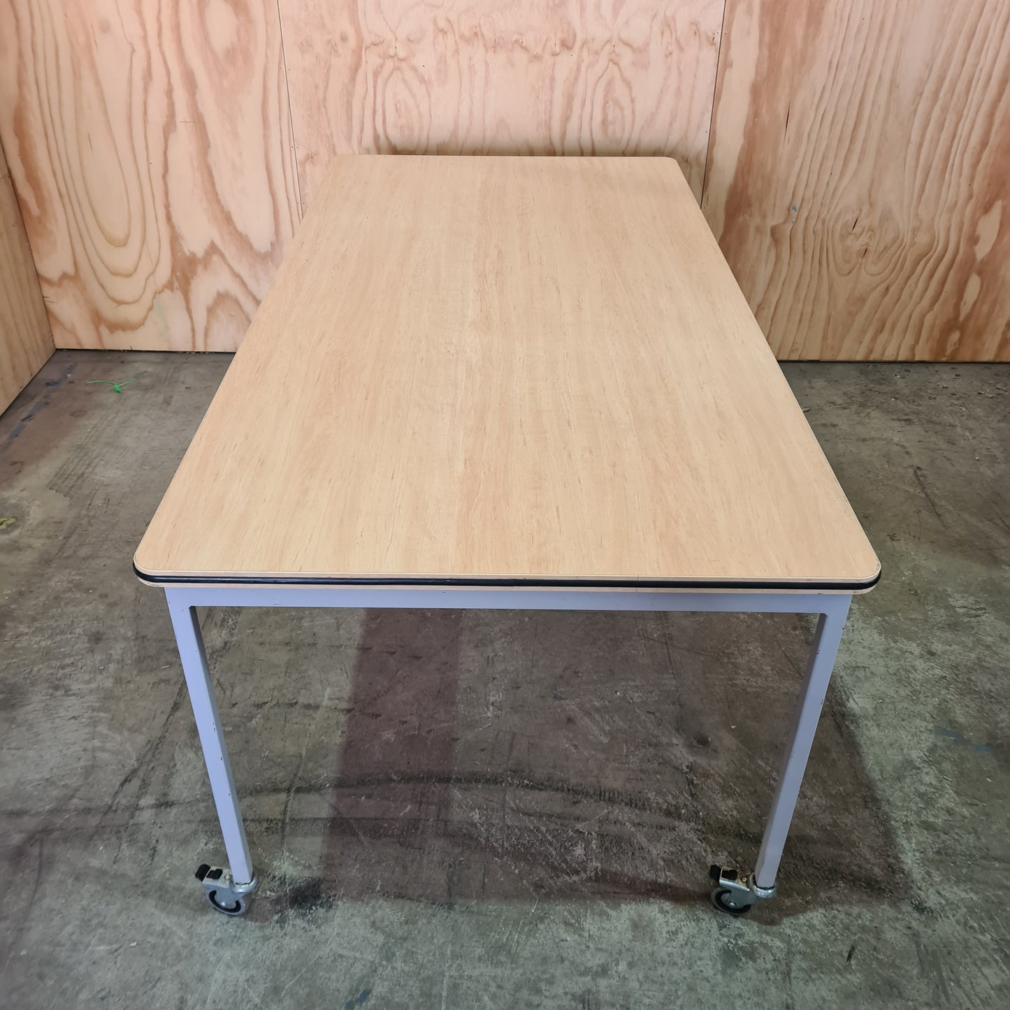BULK BUY: Large Desk with Timber Veneer on Castors