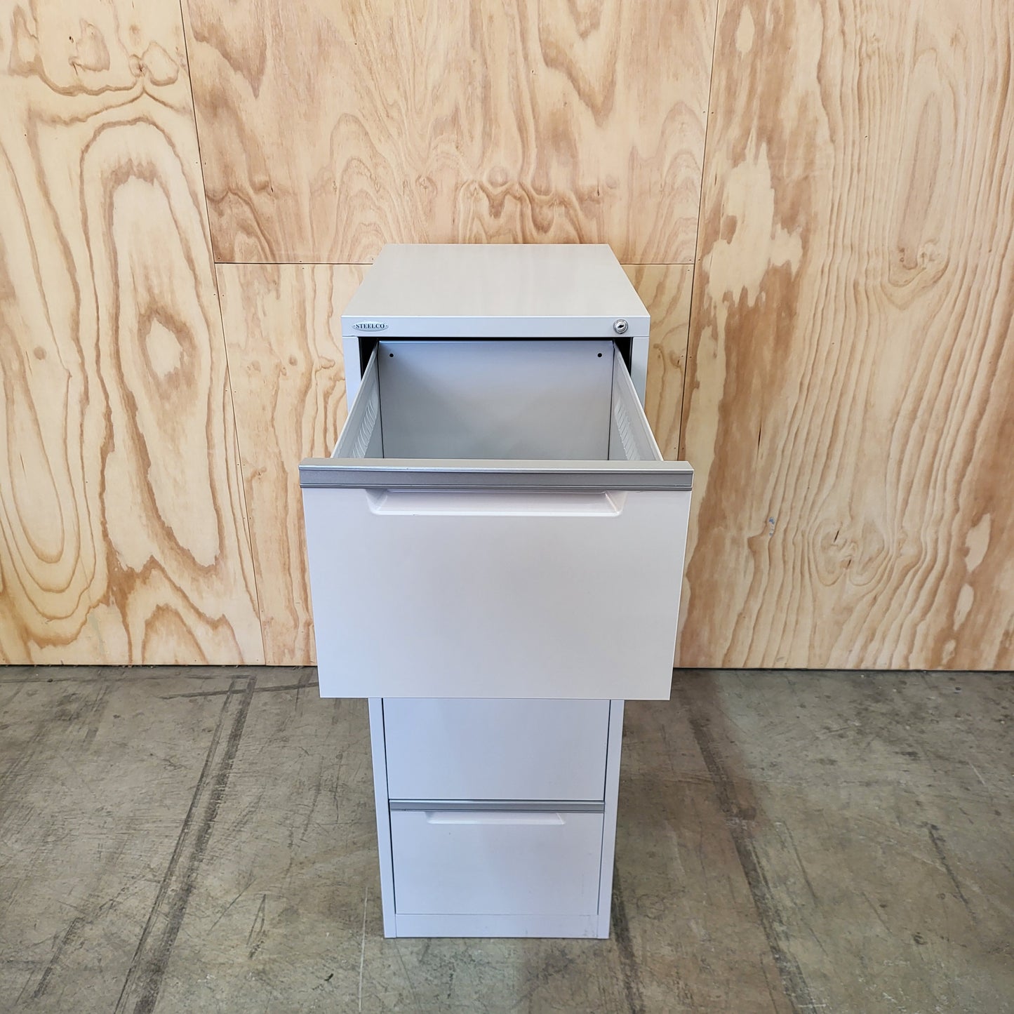 Steelco 4 Drawer Filing Cabinet in Light Grey