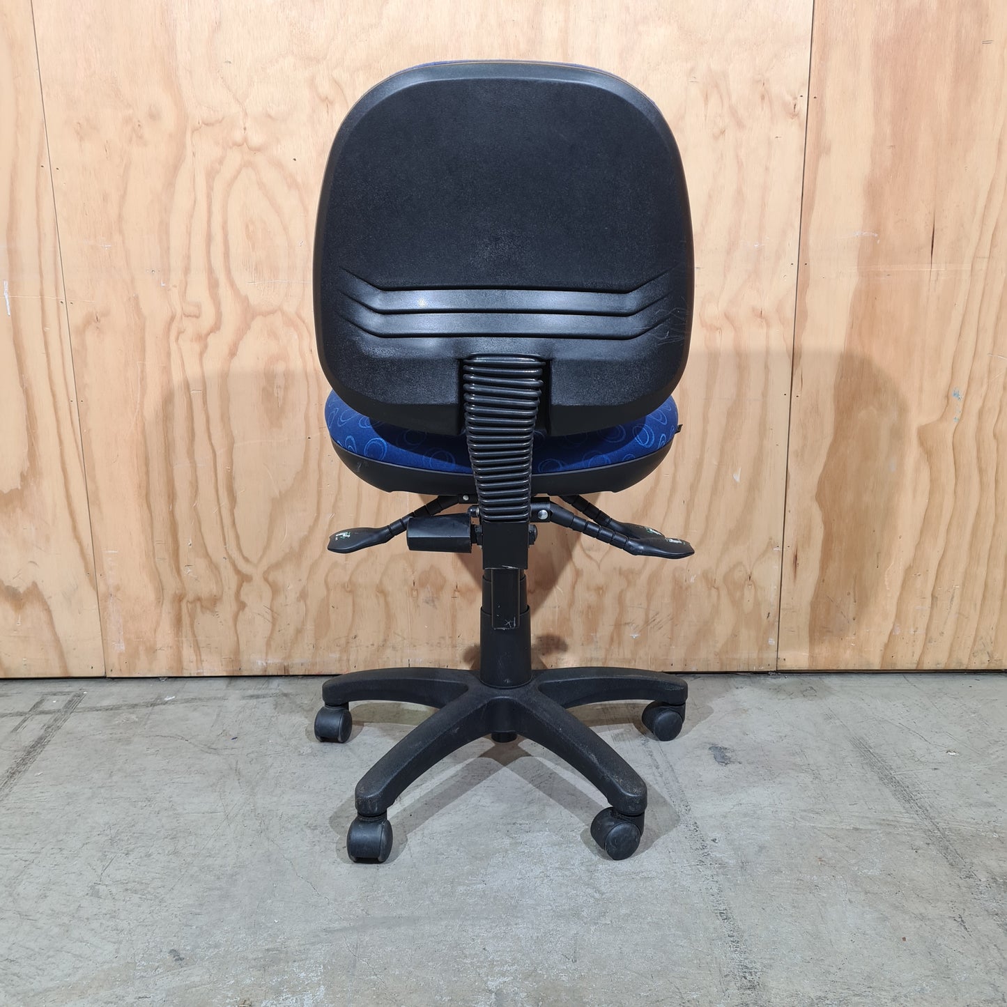 Style Blue Pattern Task Chair
