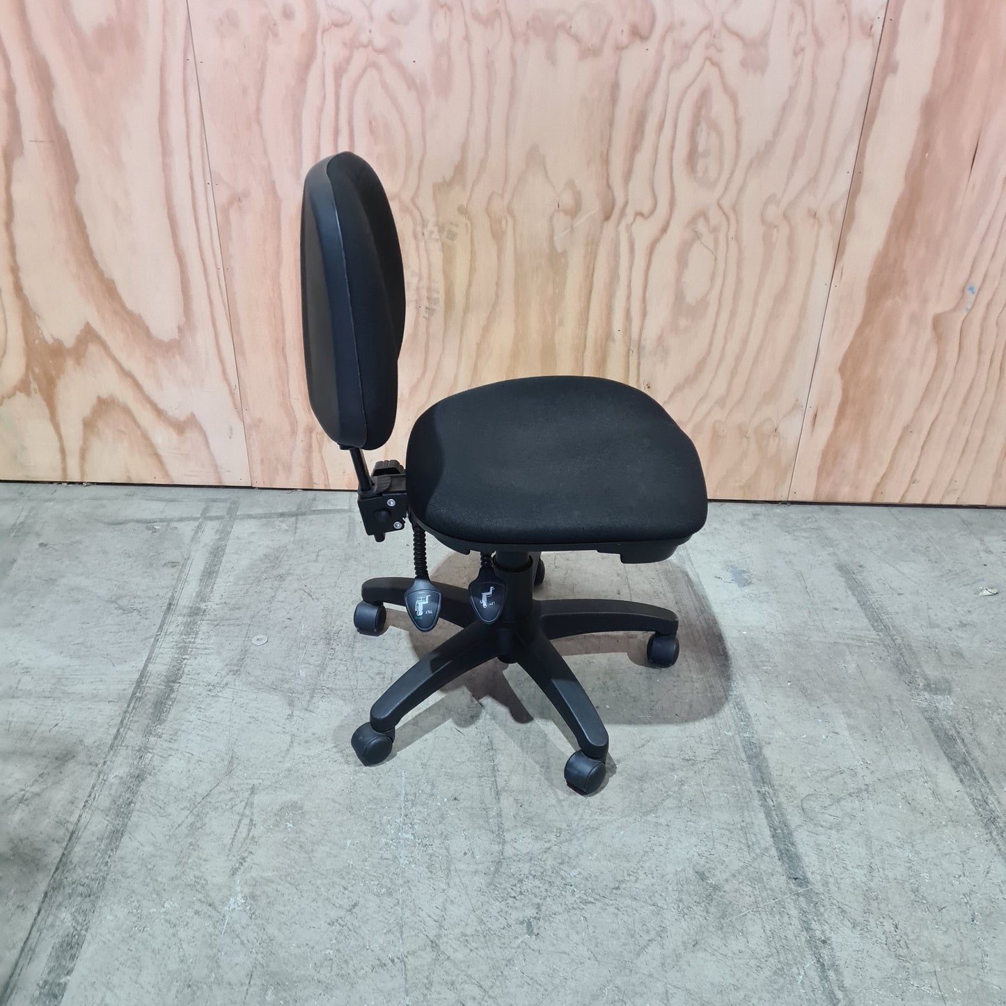 Black Task Chair