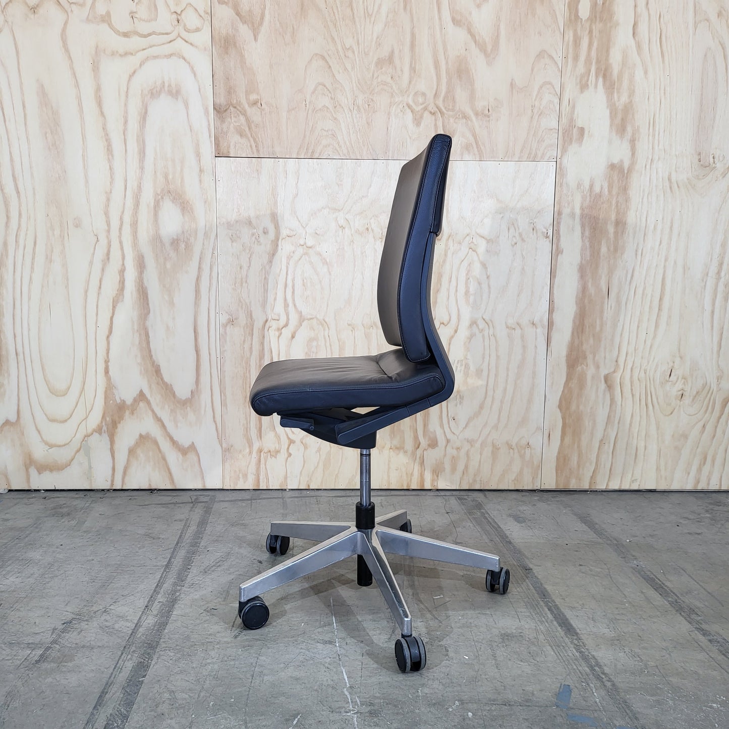 BULK BUY: Wilkhahn Neos 181/6 Black Leather Task Chair
