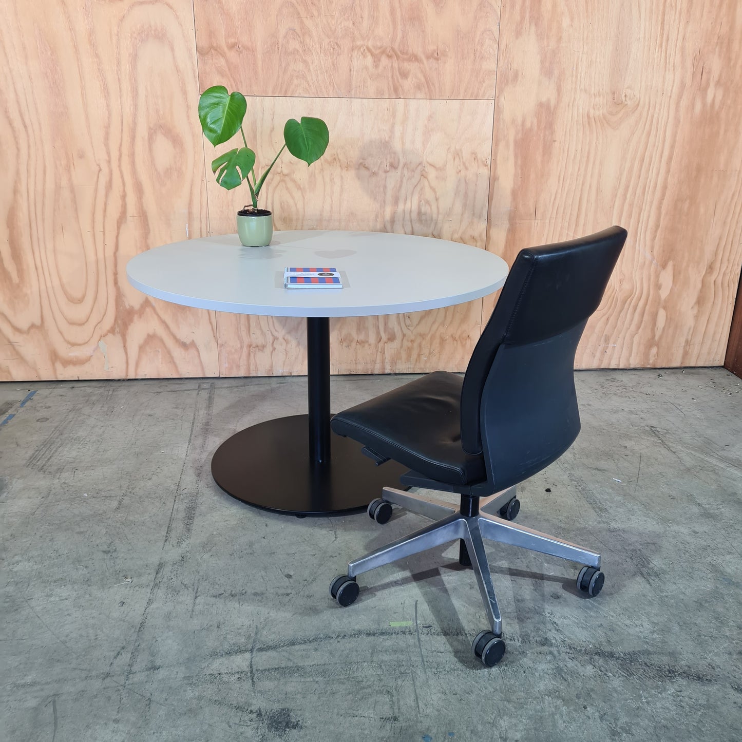 Stylus Table by Stylecraft in Grey on Black Base