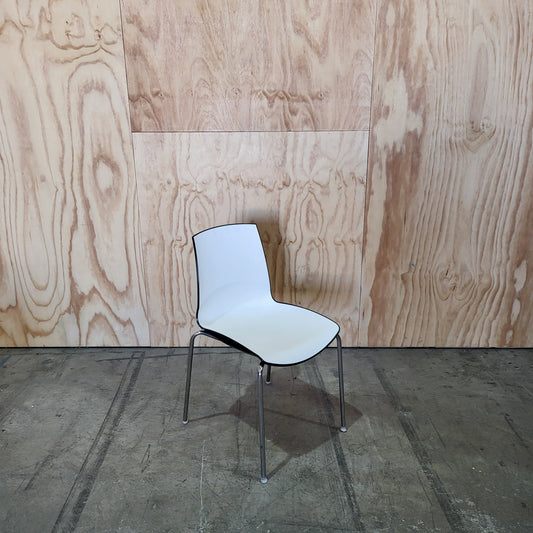 Schiavello Chair White/Black