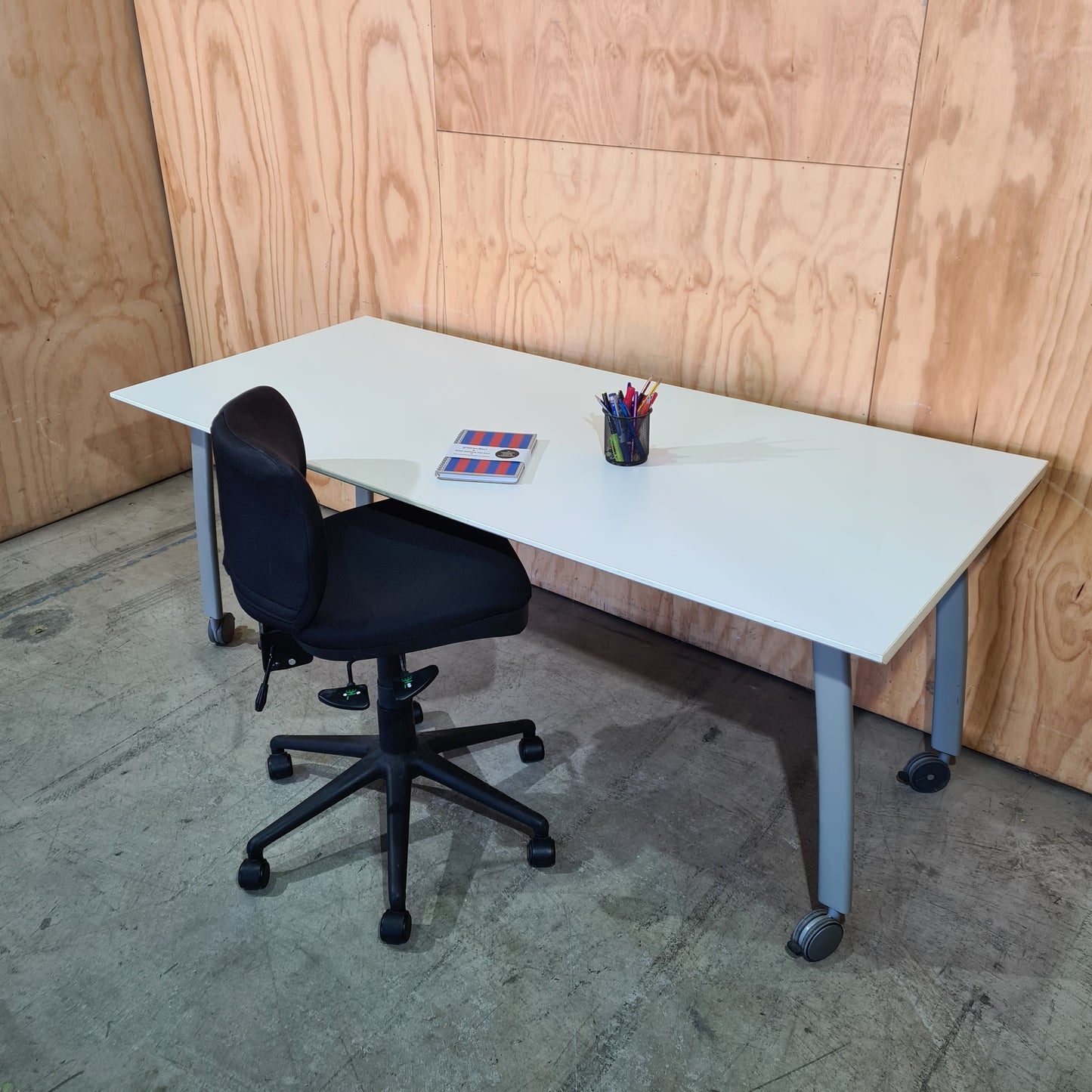 Therapod Lowback Task Chair