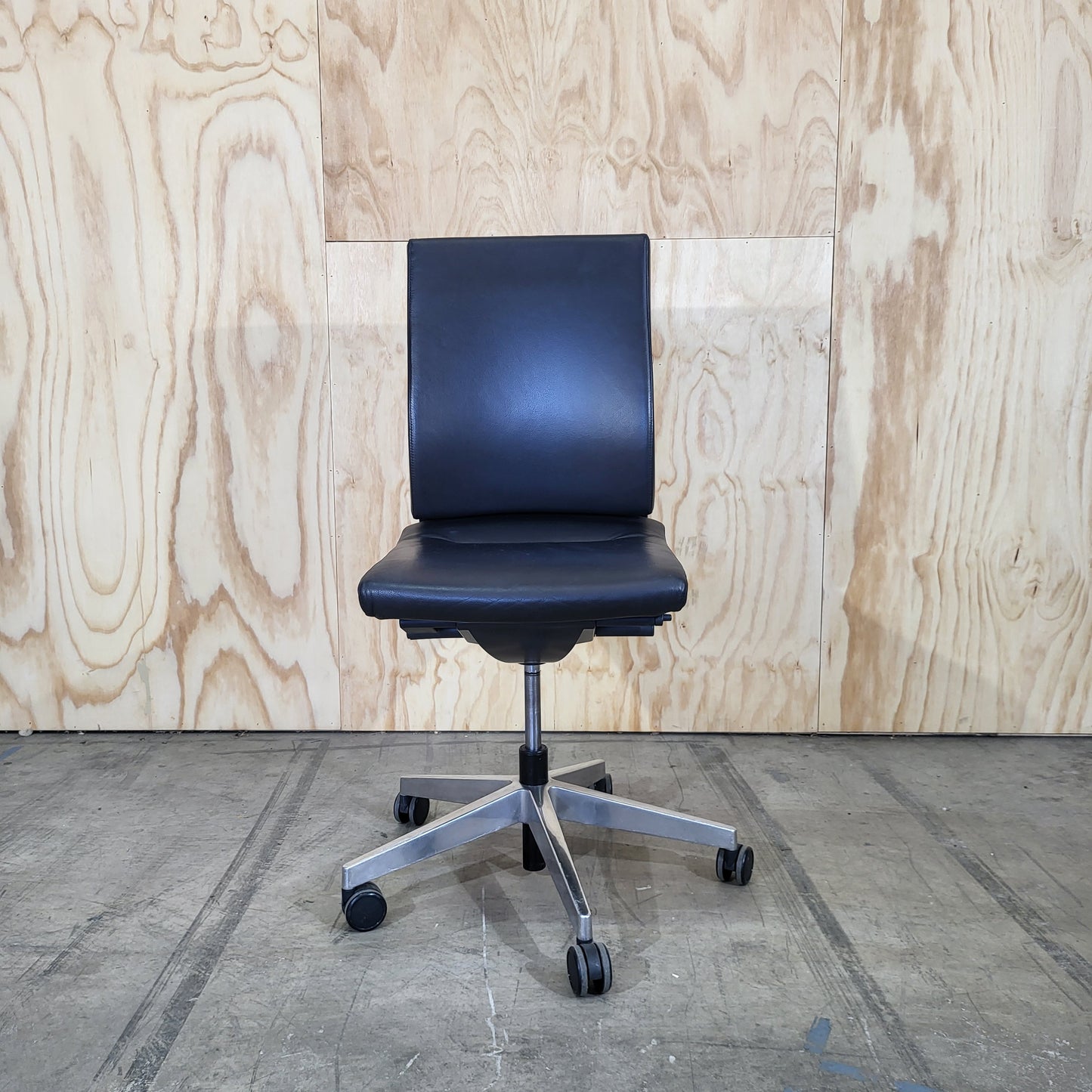 BULK BUY: Wilkhahn Neos 181/6 Black Leather Task Chair