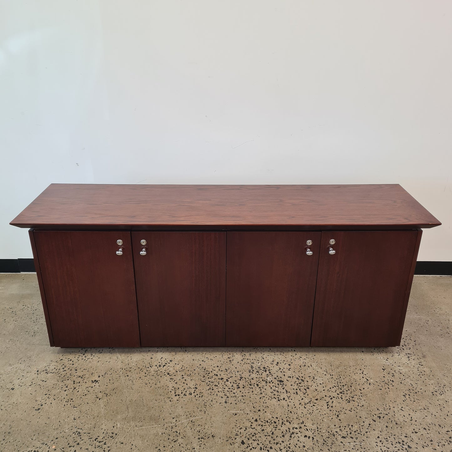 Wooden 4 Door Buffet Entertainment Unit in Mahogany Stain