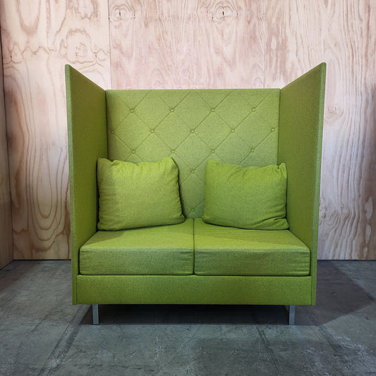 Dauphin Atelier 2.5 Seater Highback couch in Green