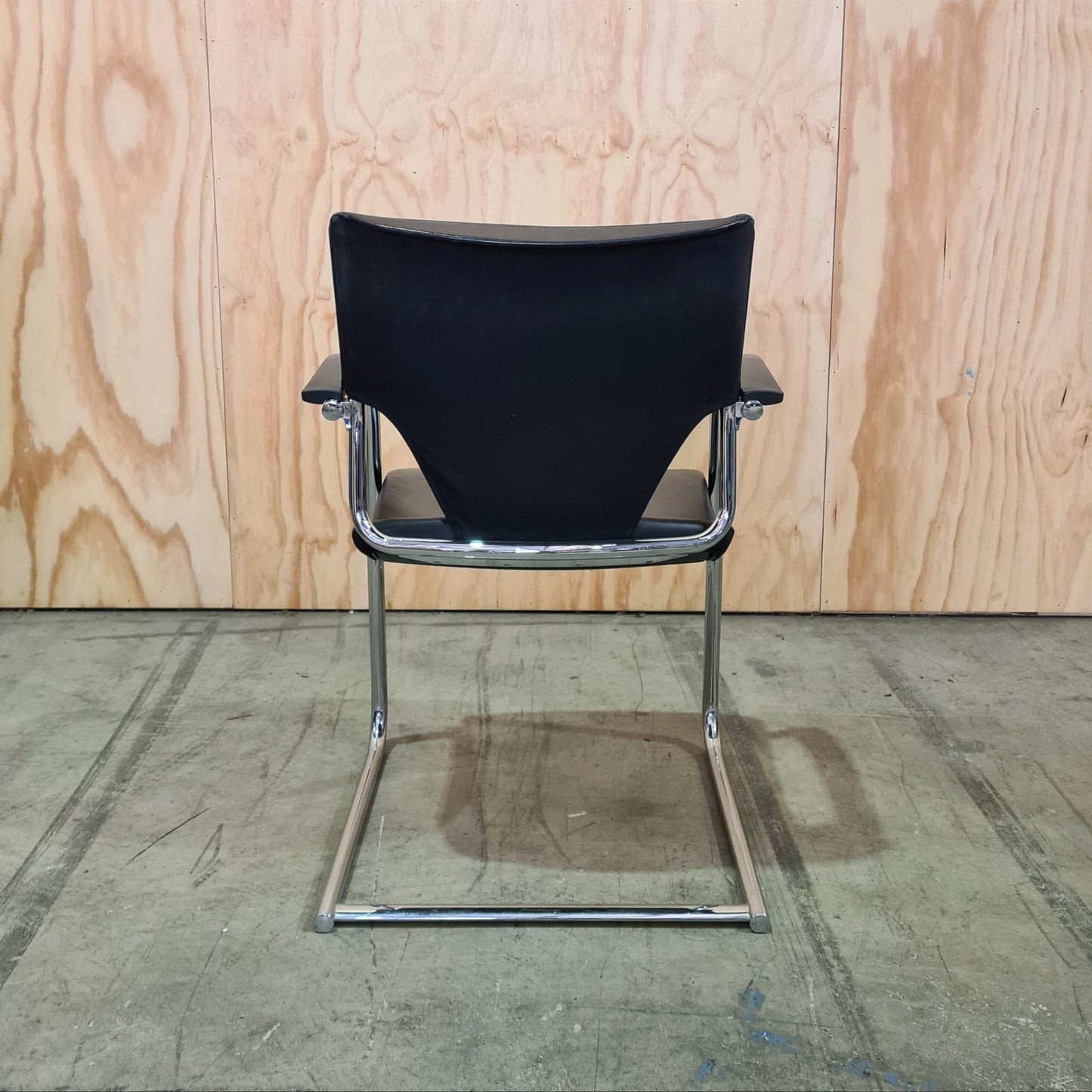 BULK BUY: Wilkhahn Modus 277/71 Sled Base Black Leather