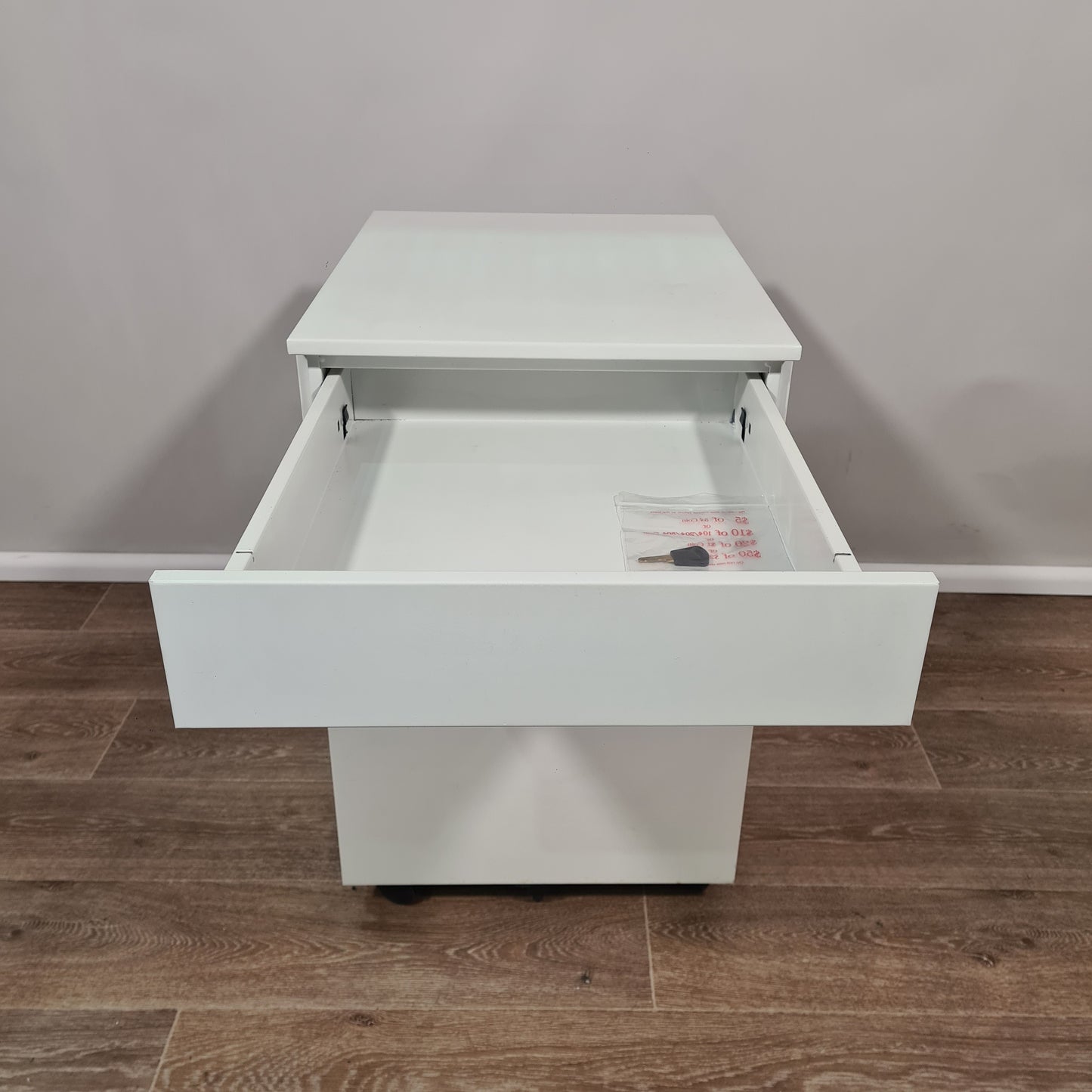 White 3 drawer pedestal