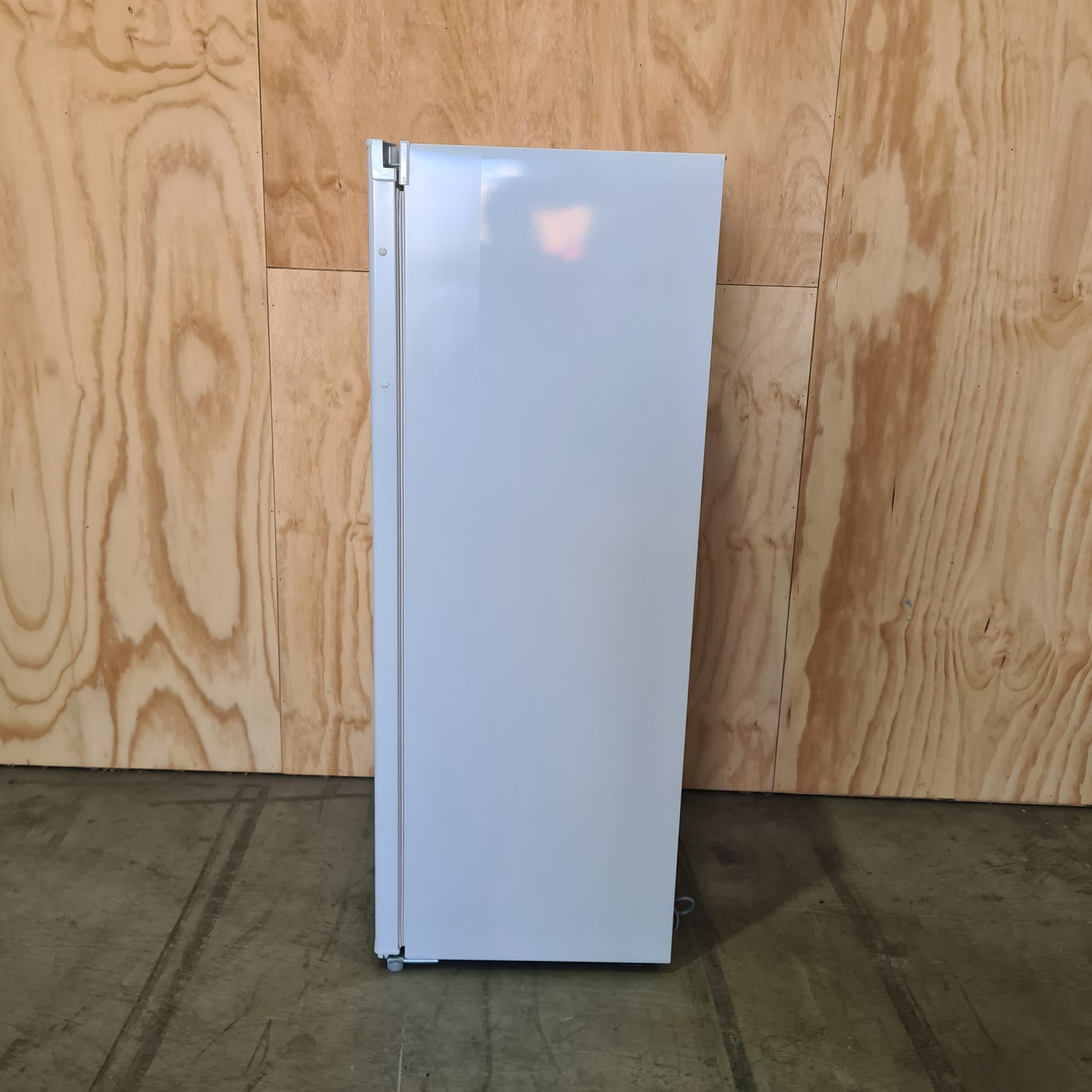GVA 235 Litre Fridge