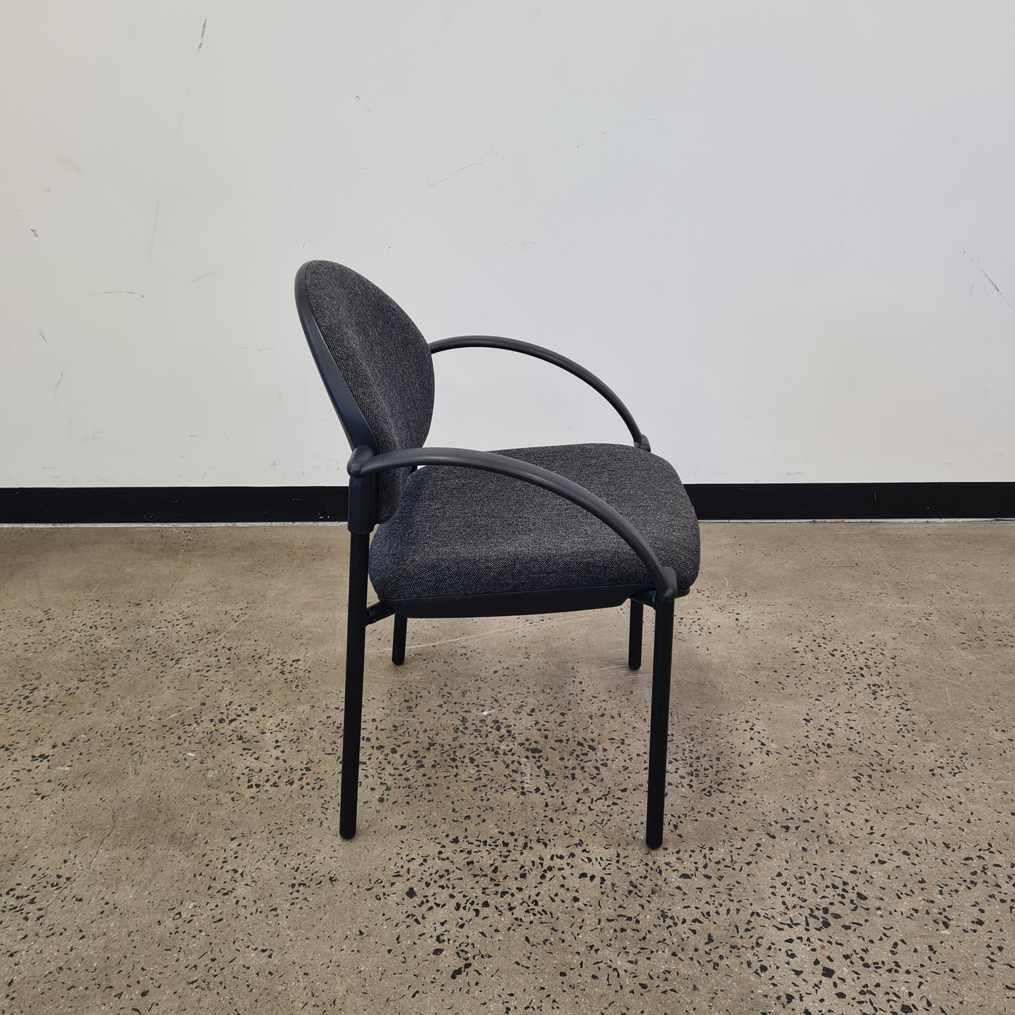 Visitor Chair with Fixed Backrest