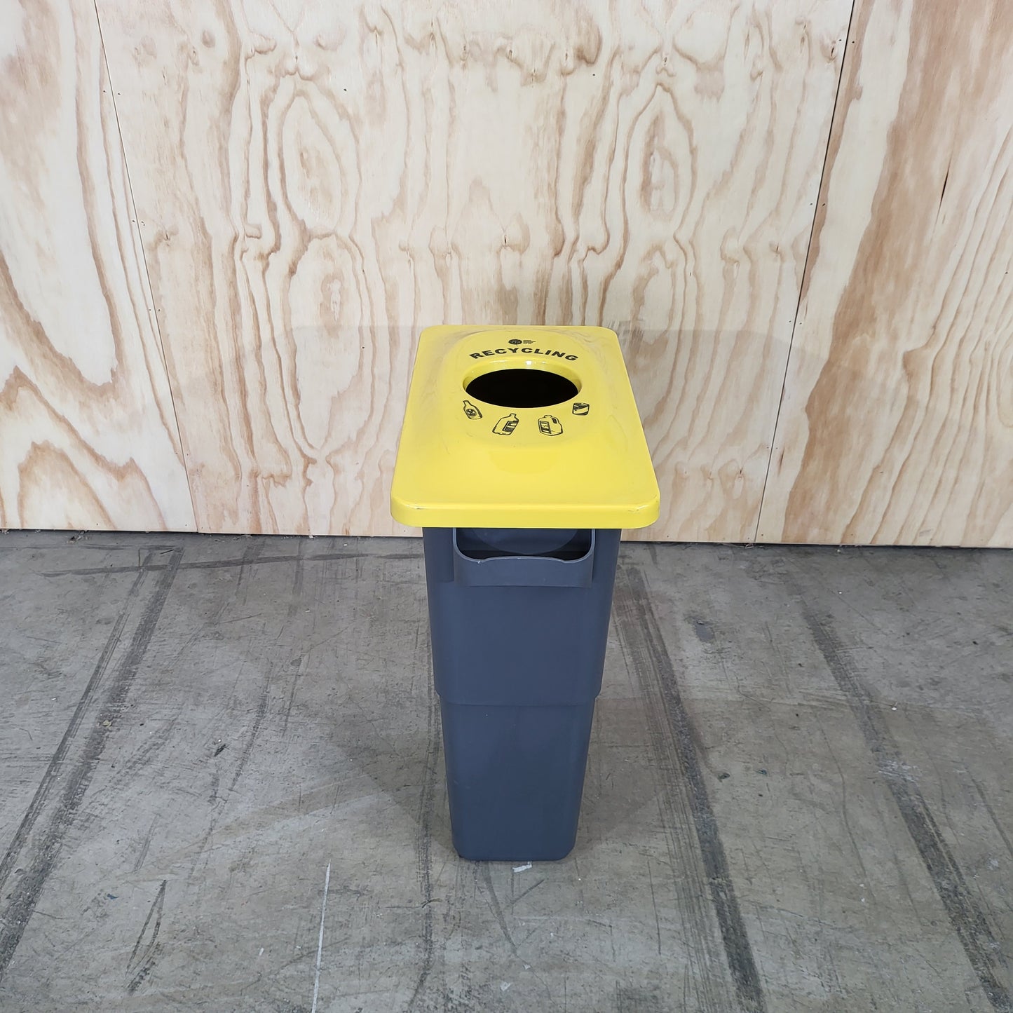 Multi sort 60L Bin Grey Base & Lid (Yellow & Red)