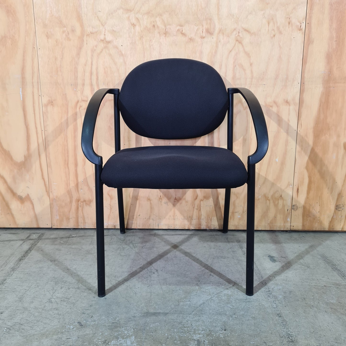 Black Stateline Visitor Chair