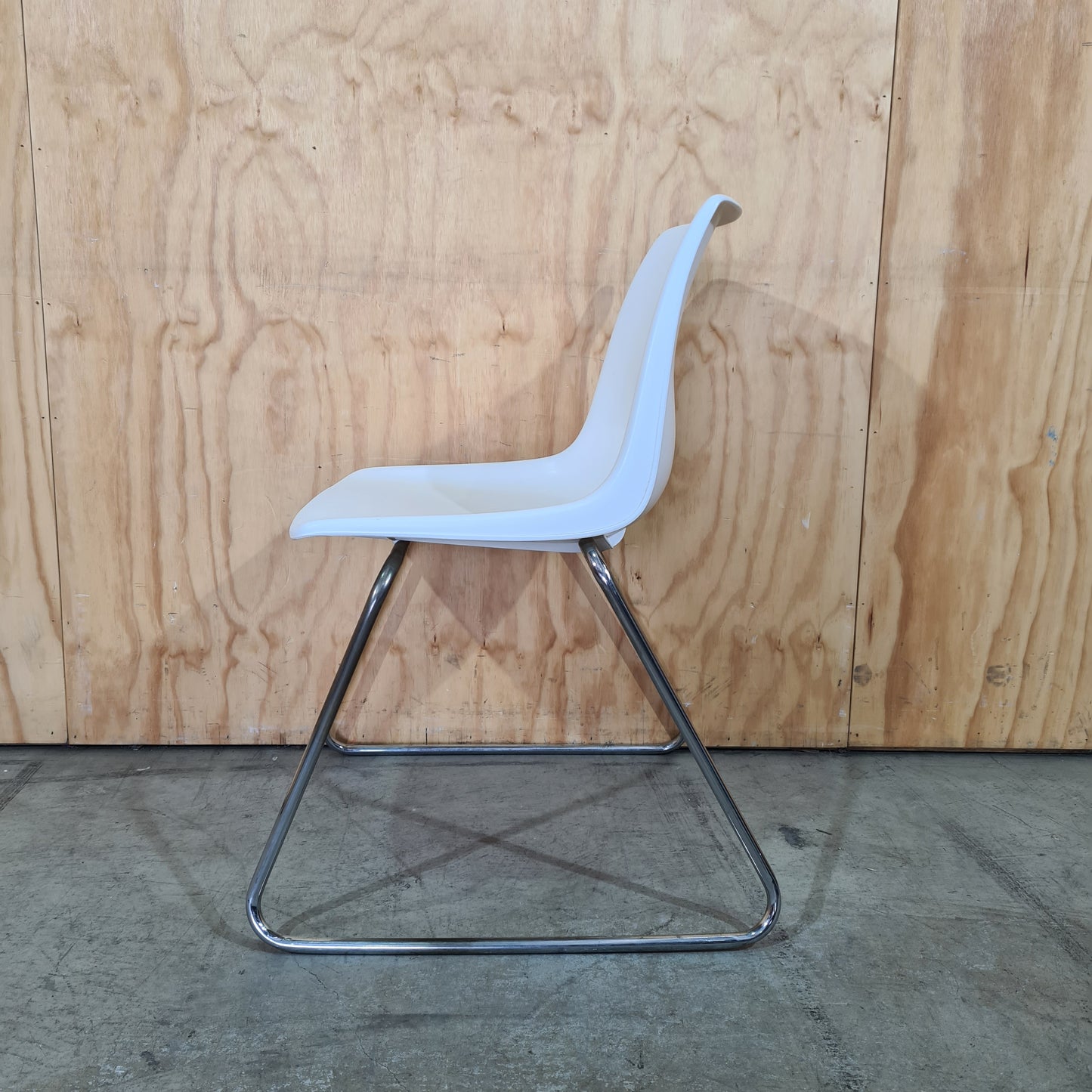 Sebel Hobnob Stacking Sled Chair in White