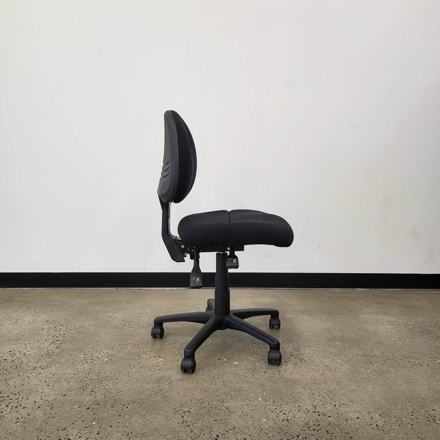 Gregory Black Task Chair