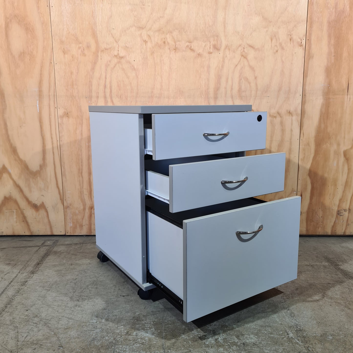 Grey Pedestal with Silver Handles
