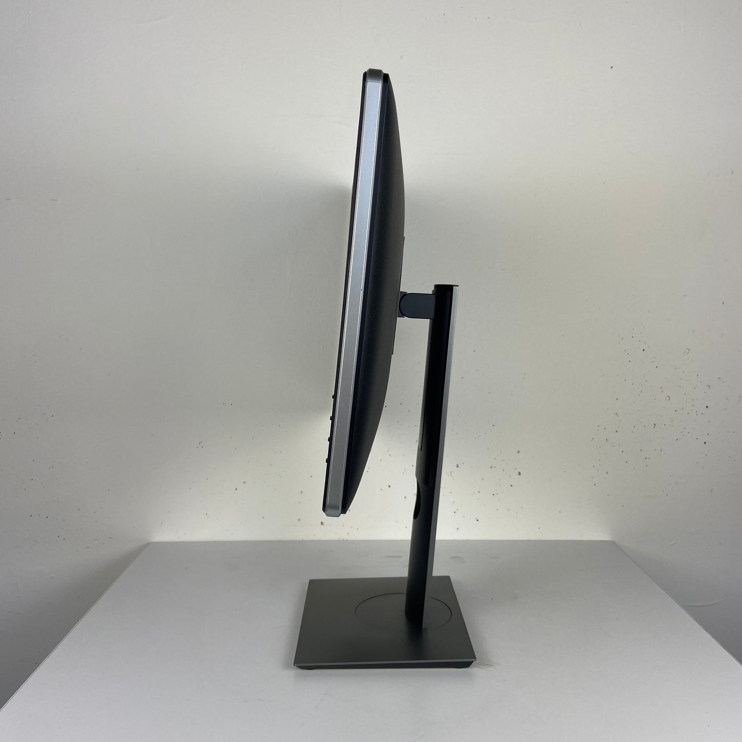 Dell 22" LED Monitor P2214HB