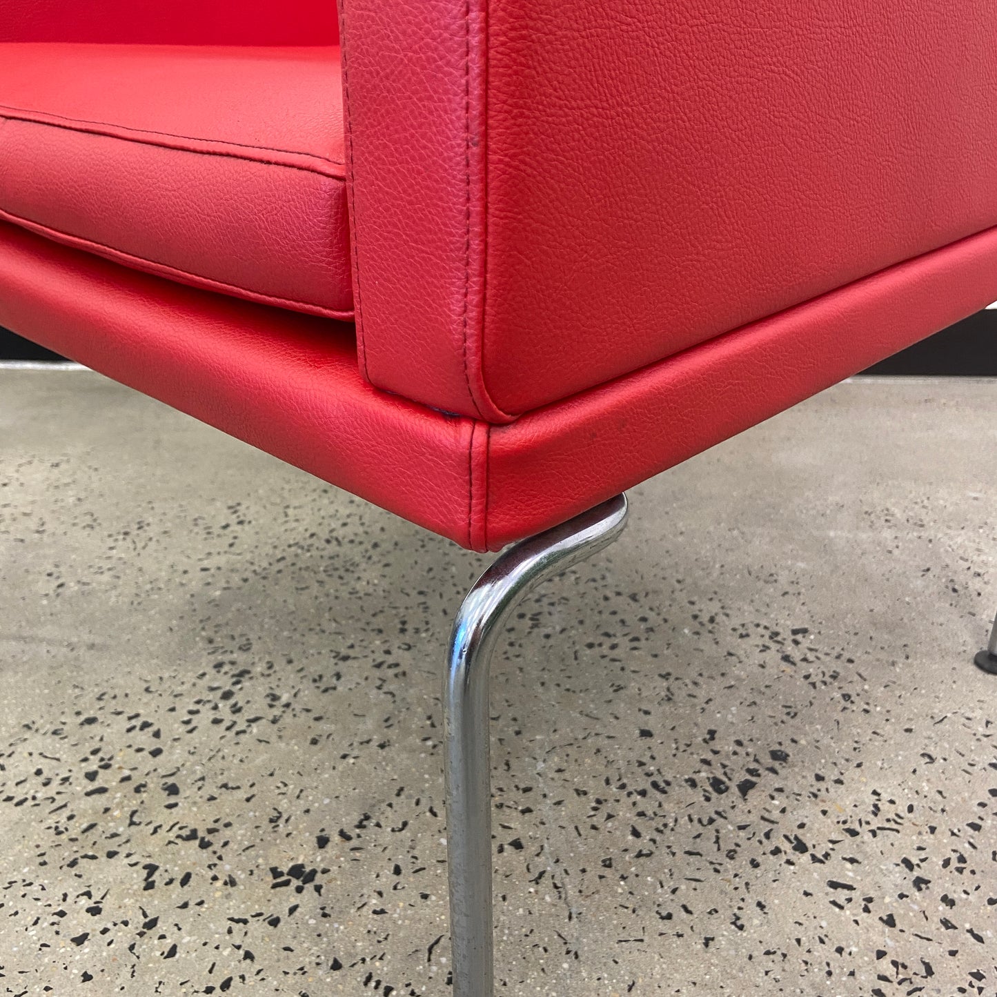 Schiavello Kayt Pause Leather Chair Red