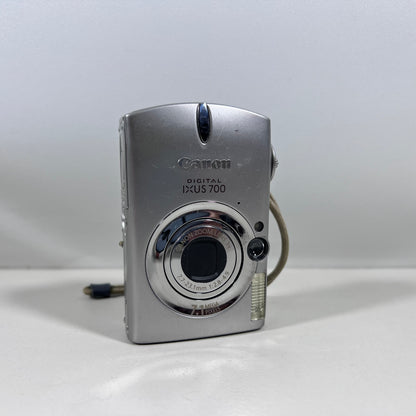 Canon Digital IXUS 700